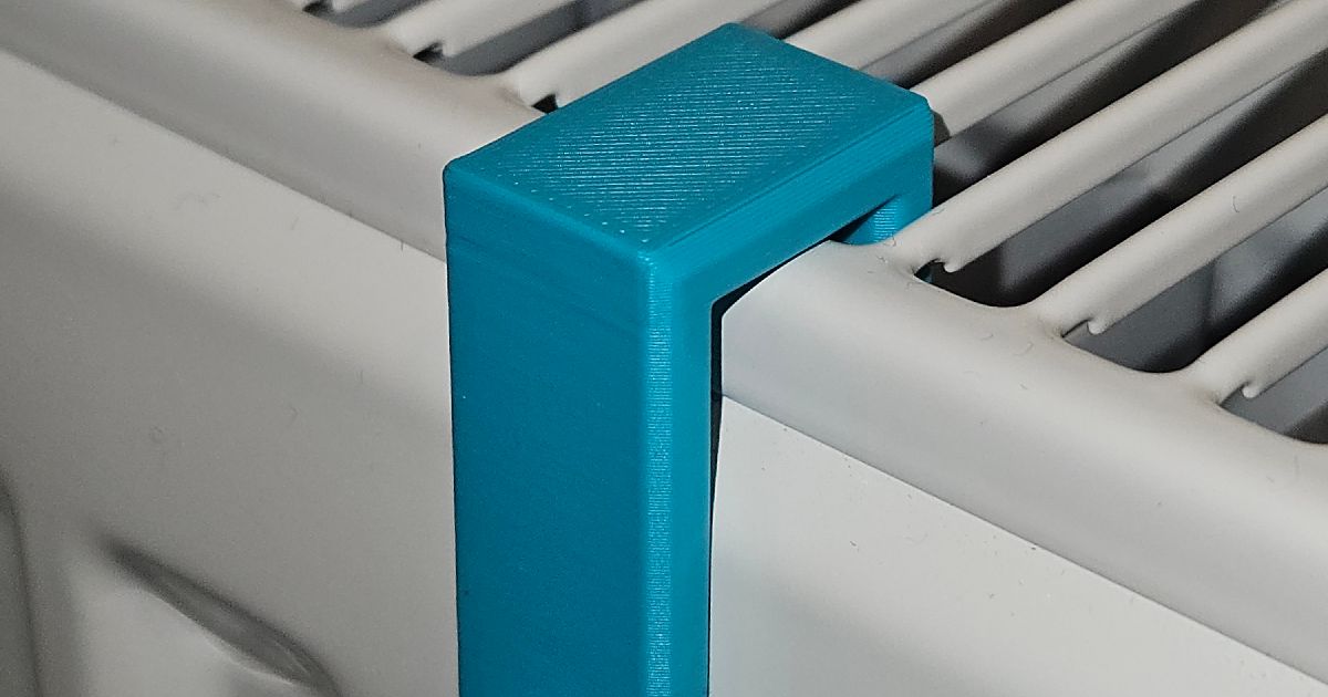 Stronger Radiator Towel Hook v2 (with magnet) by Lucas G. | Download ...