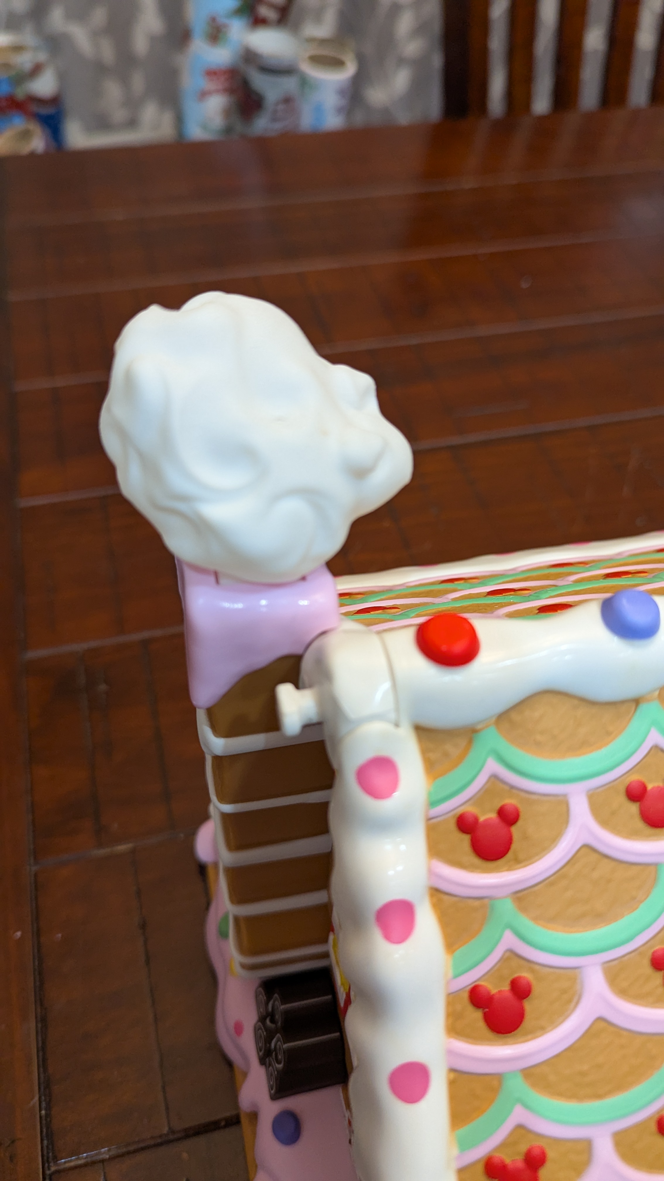 Disneyland and WDW gingerbread house popcorn bucket smoke insert