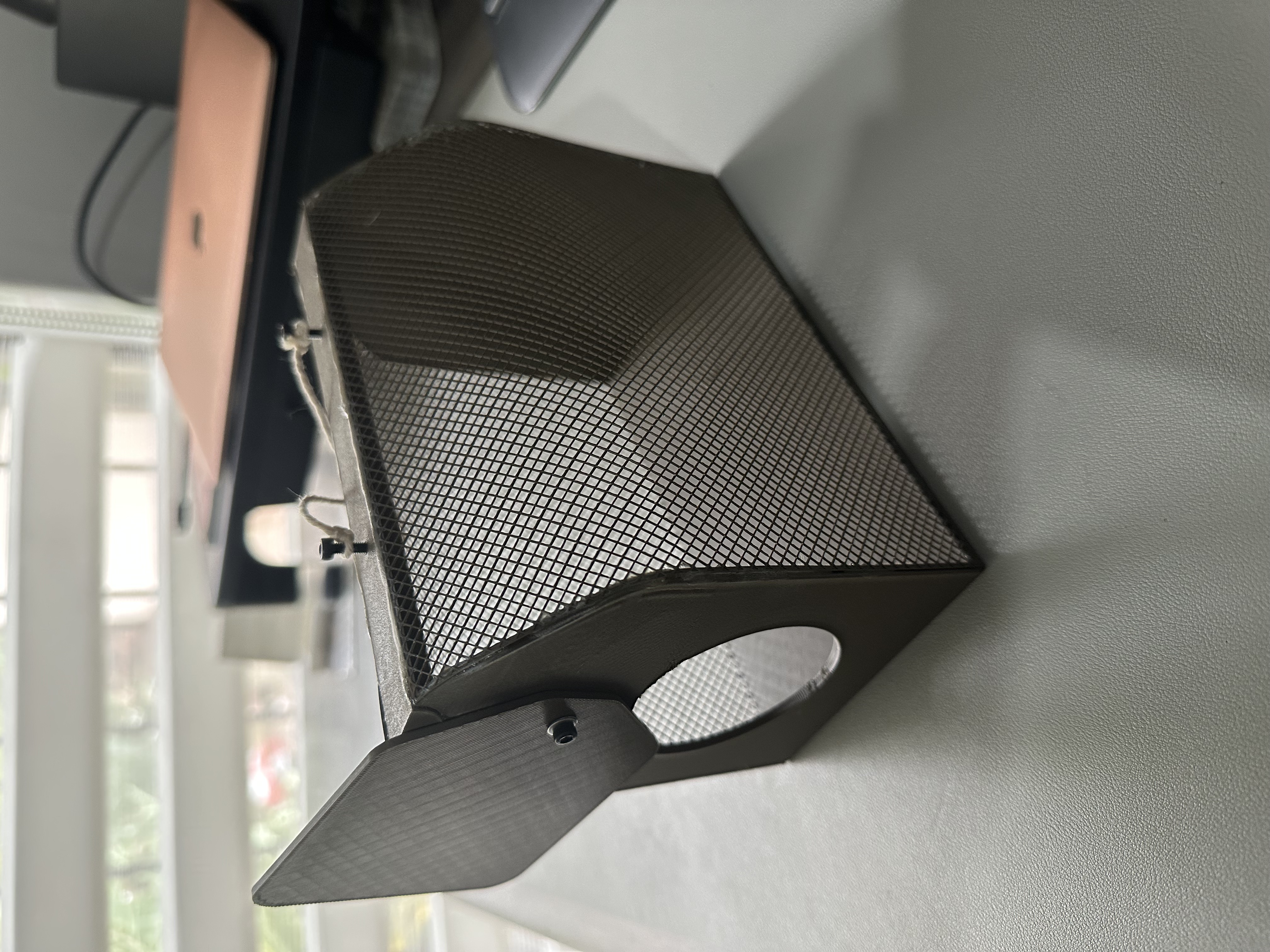 GoggaBox - 3D Printable Bug Cage for Kids
