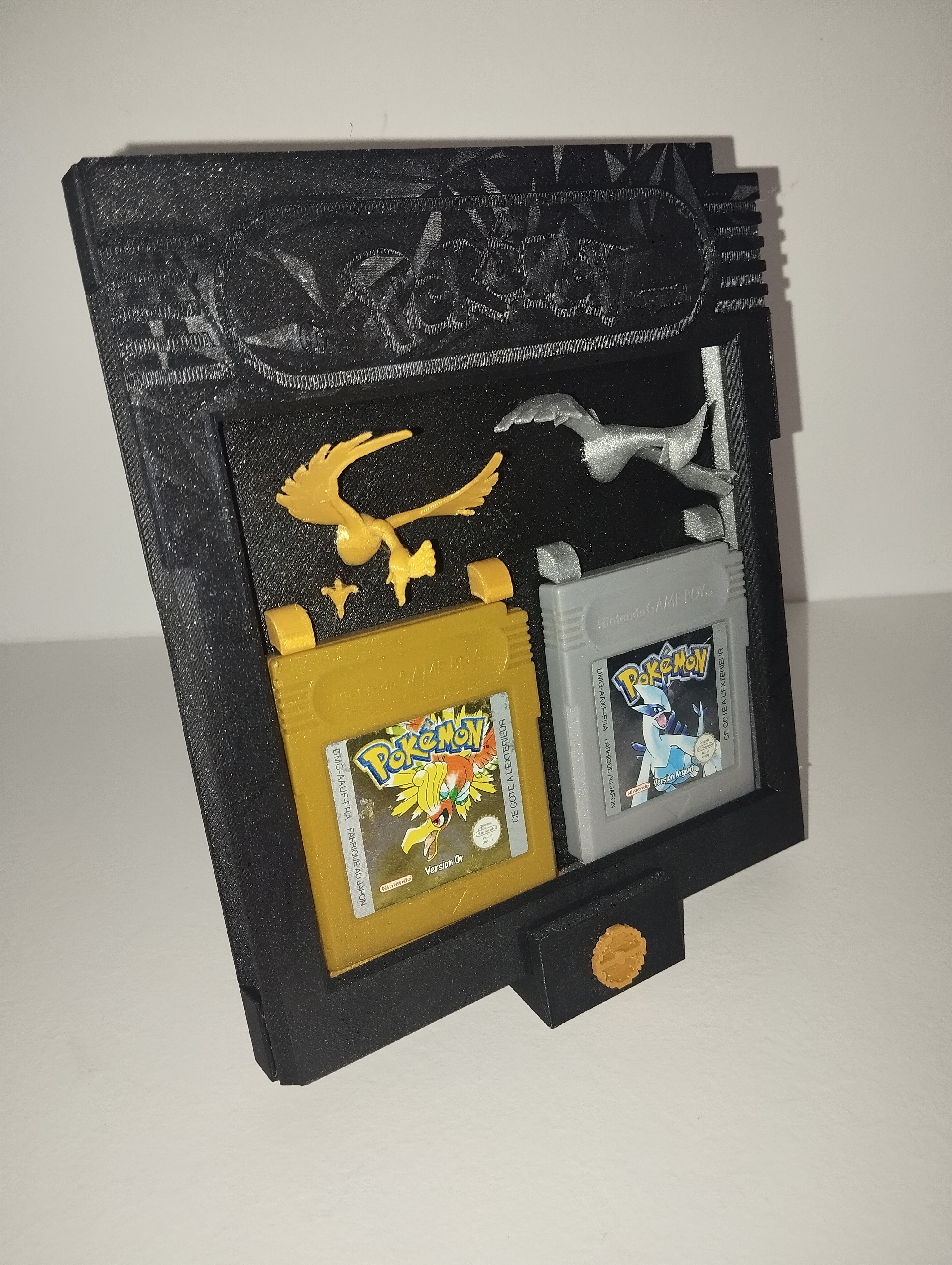 Display for loose pokemon gold and silver cartridges