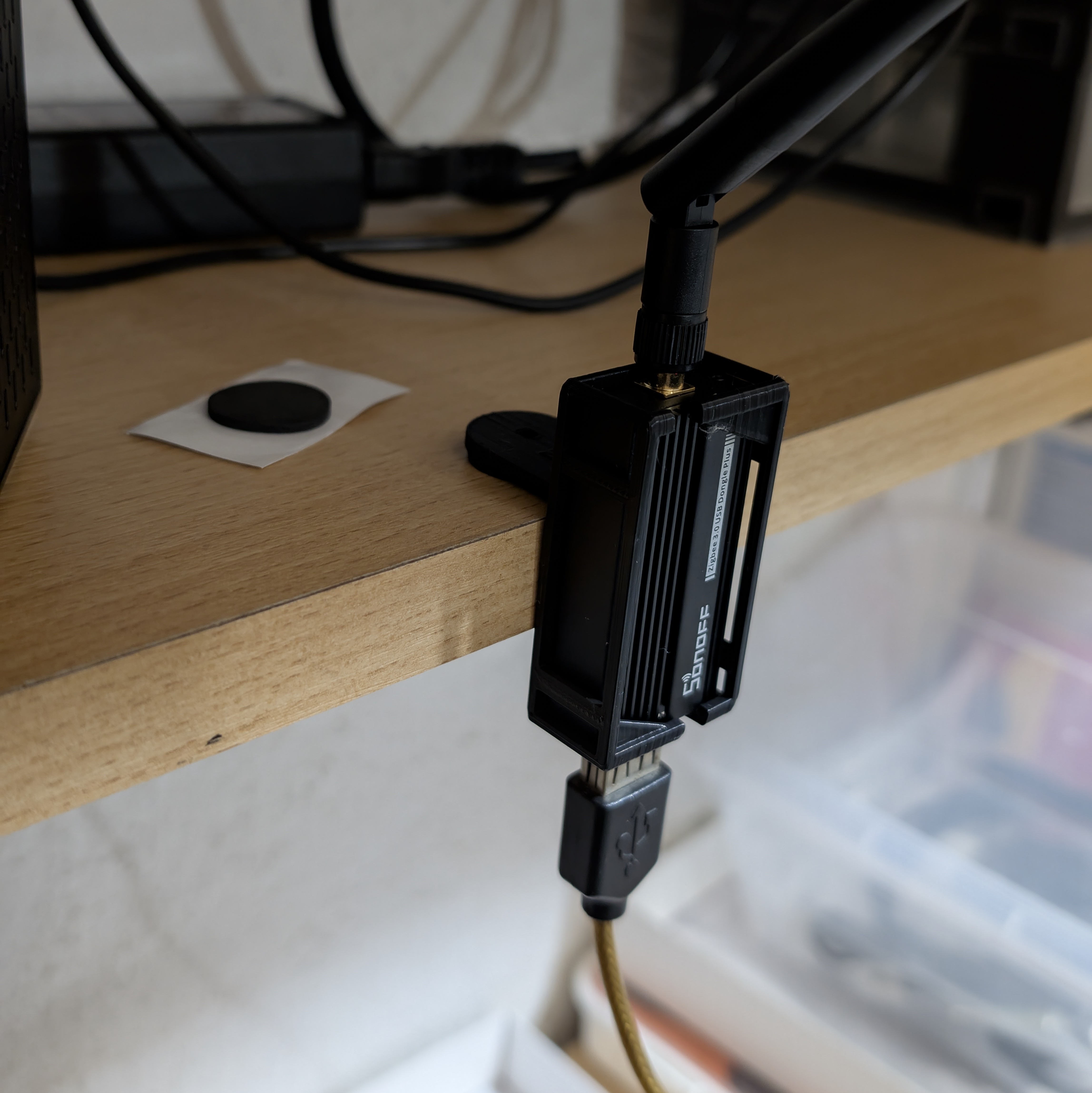 Sonoff Zigbee 3.0 Dongle Plus E Shelf Mount