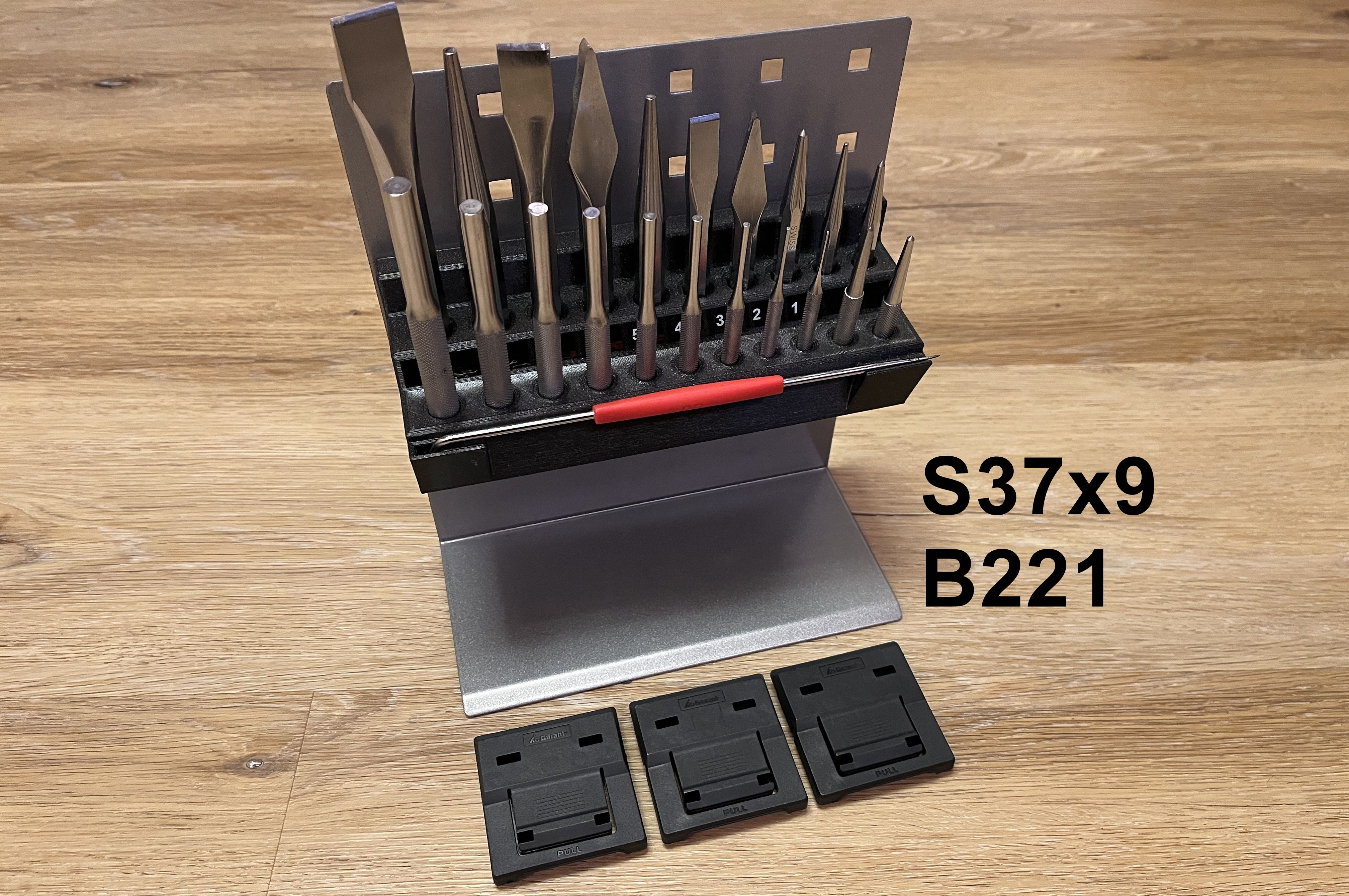 S37x9 - B221 - PB Swiss - Durchschläge Meissel