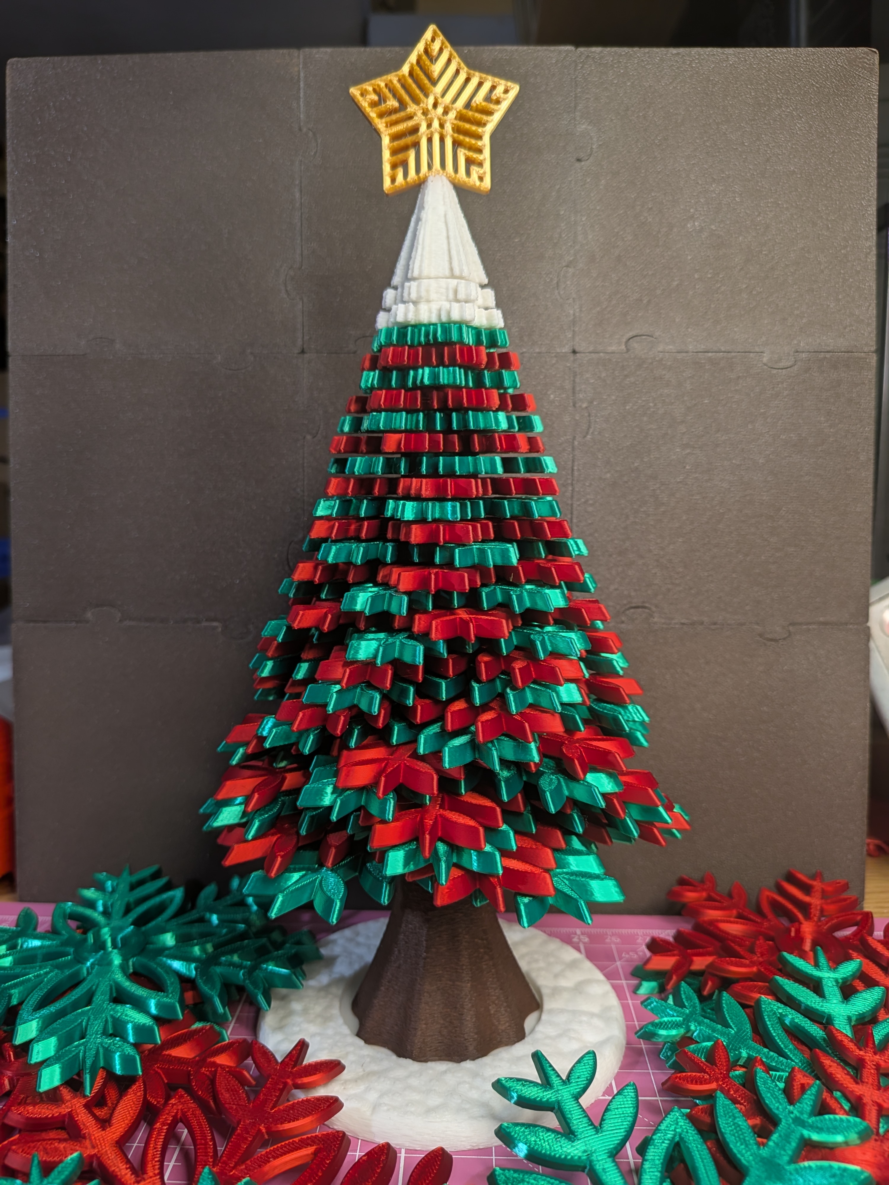 Spinning Christmas Tree