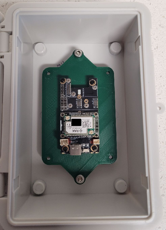 RAK19007 mounting plate for 100mm spaced M4 screw enclosure