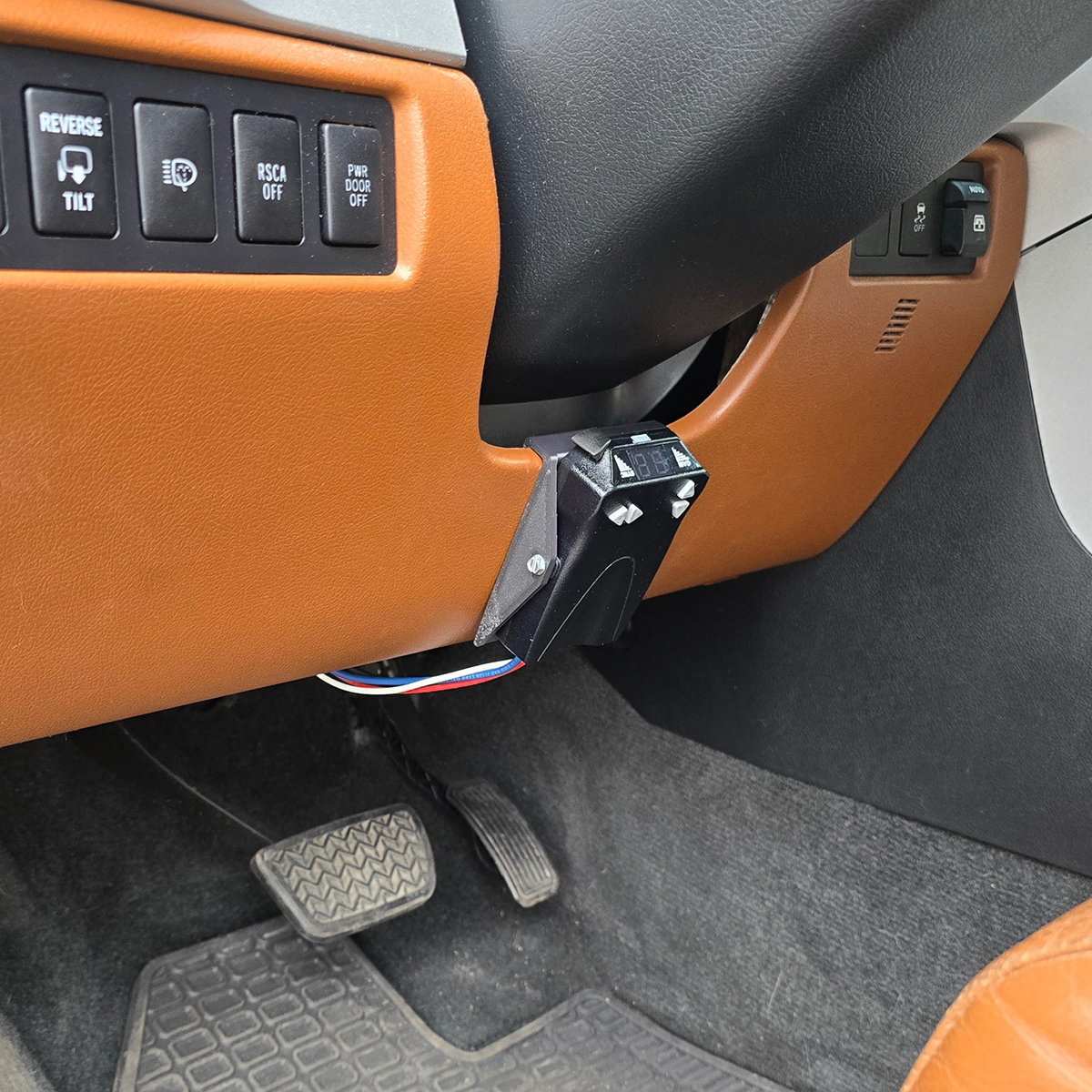 Mount for Reese Brakeman Trailer Brake Controller por AJ Quick