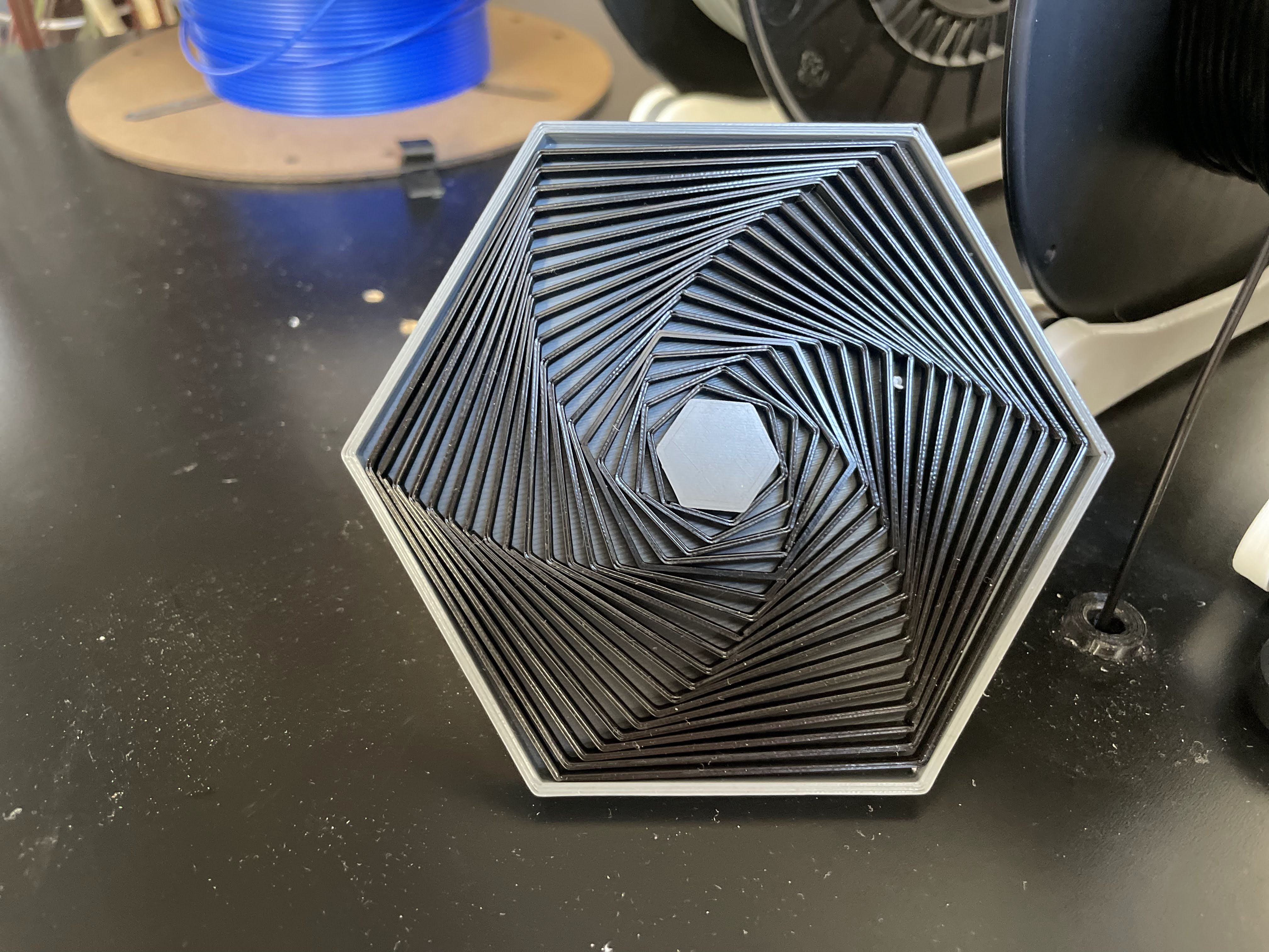 Super satisfying hexagon fitget