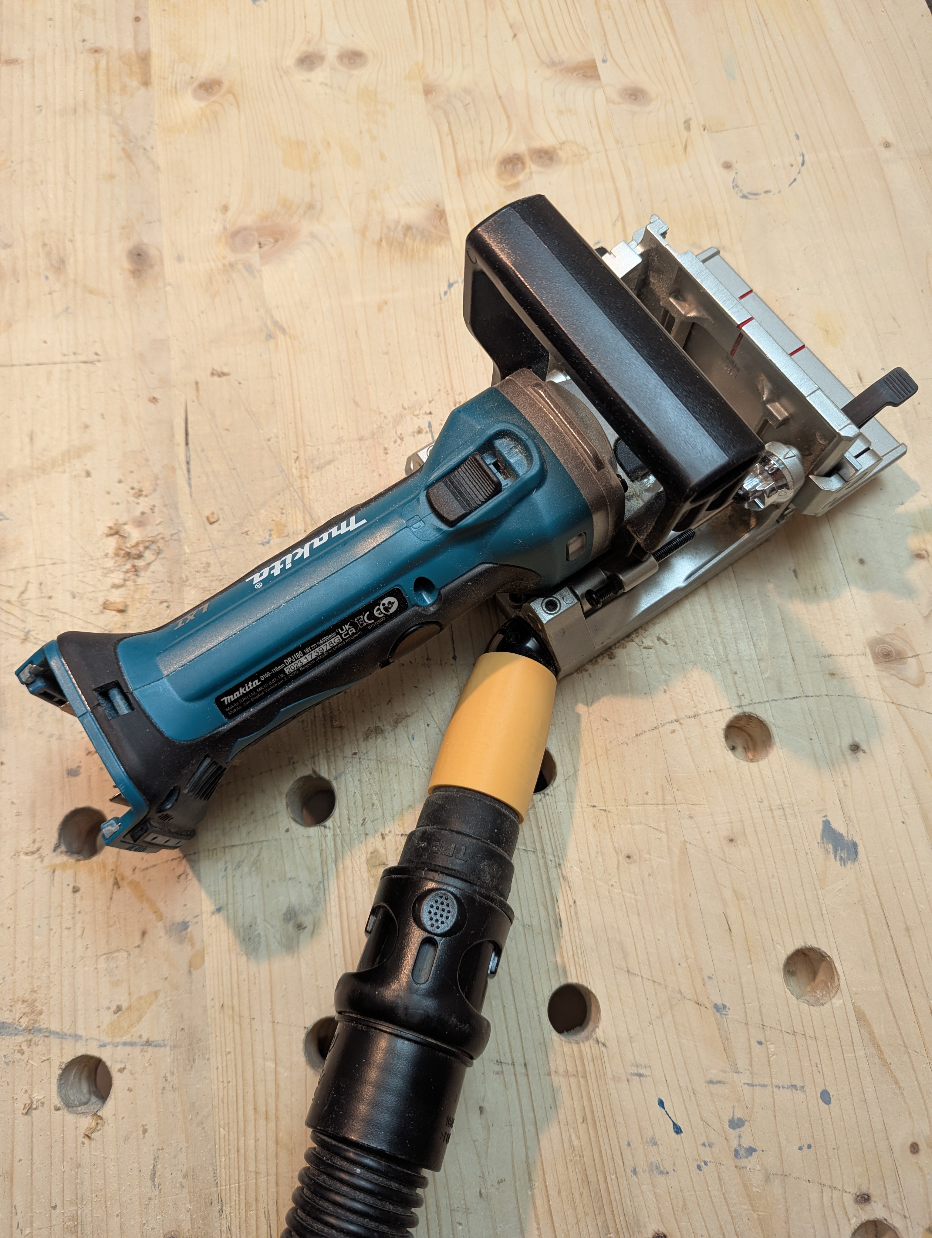 Makita biscuit jointer 32mm dust collector adapter