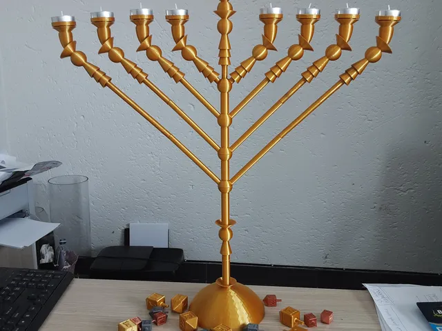 770 Menorah