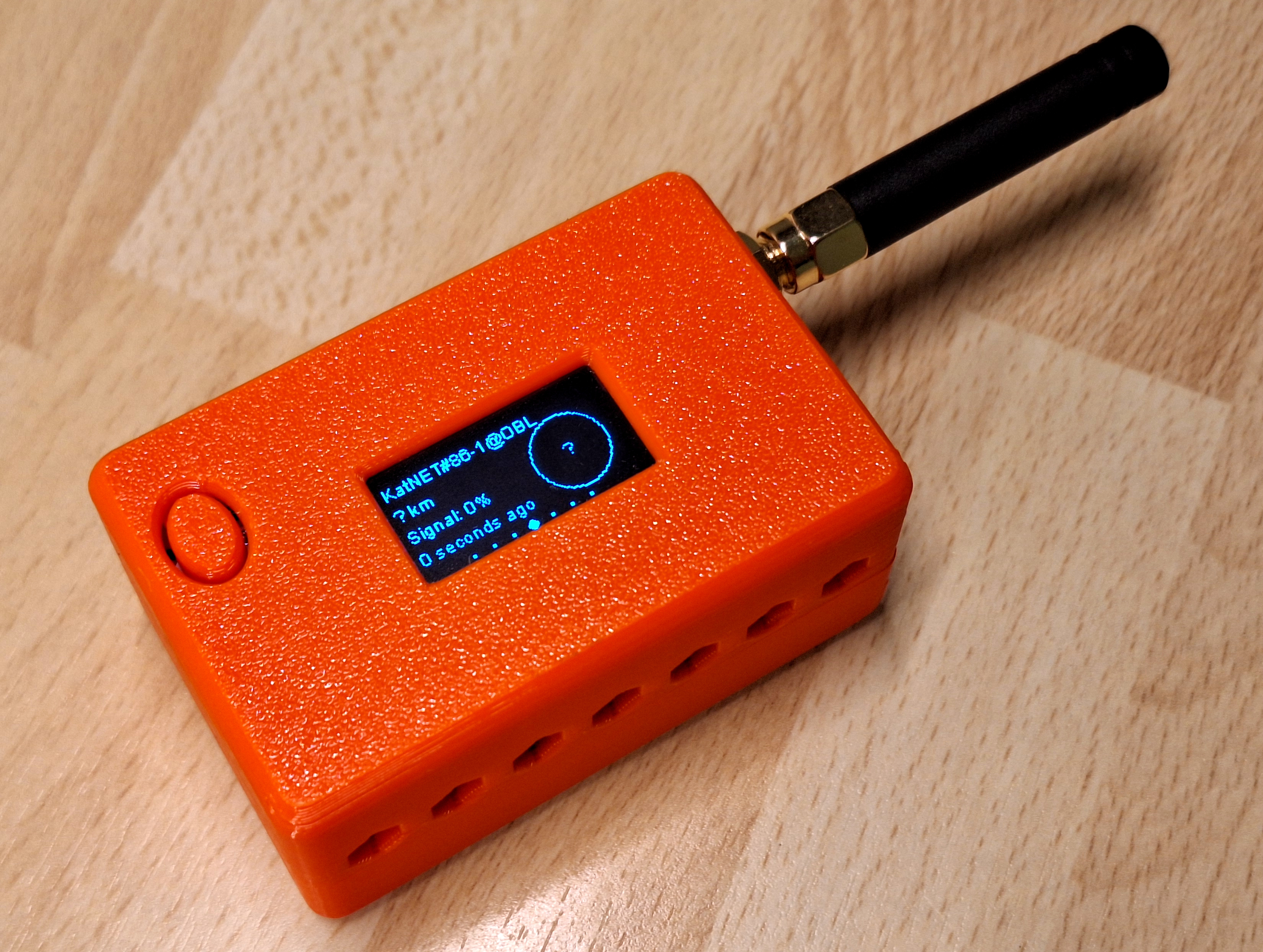 Meshtastic HeltecV3 housing with battery and GPS