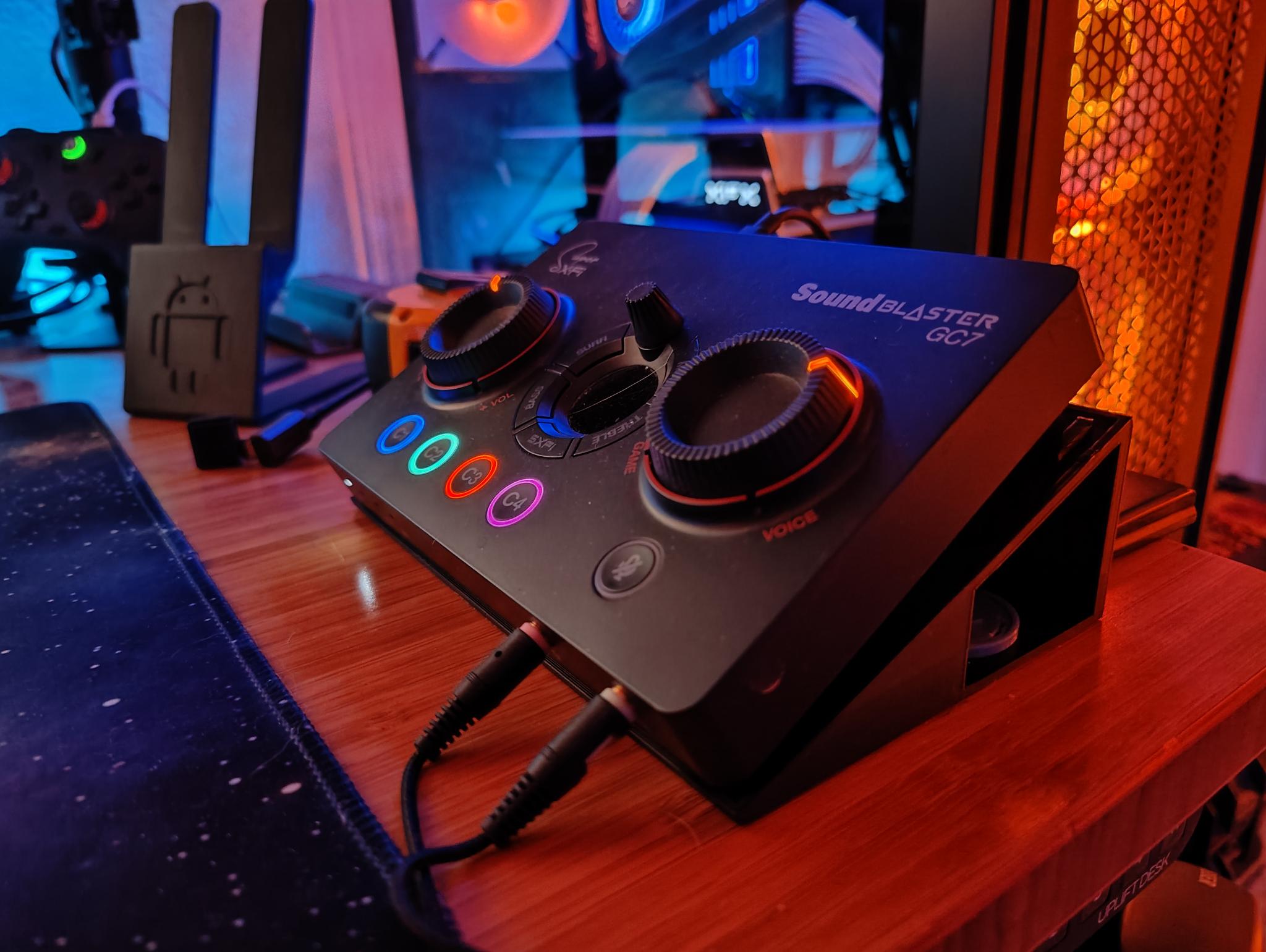 Sound Blaster GC7 angled stand