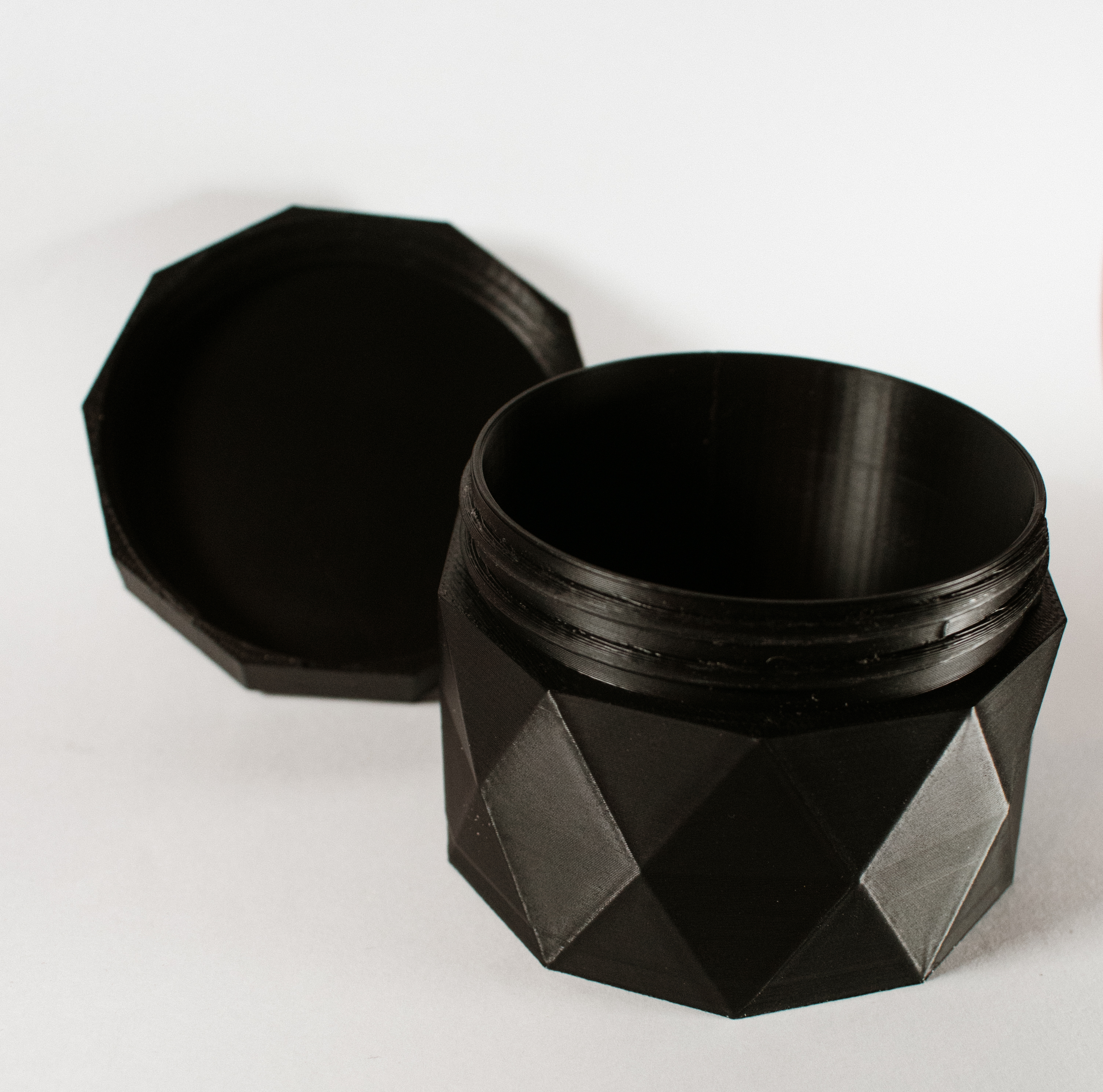 Miniatura 4 do modelo 3D SCREW BOX