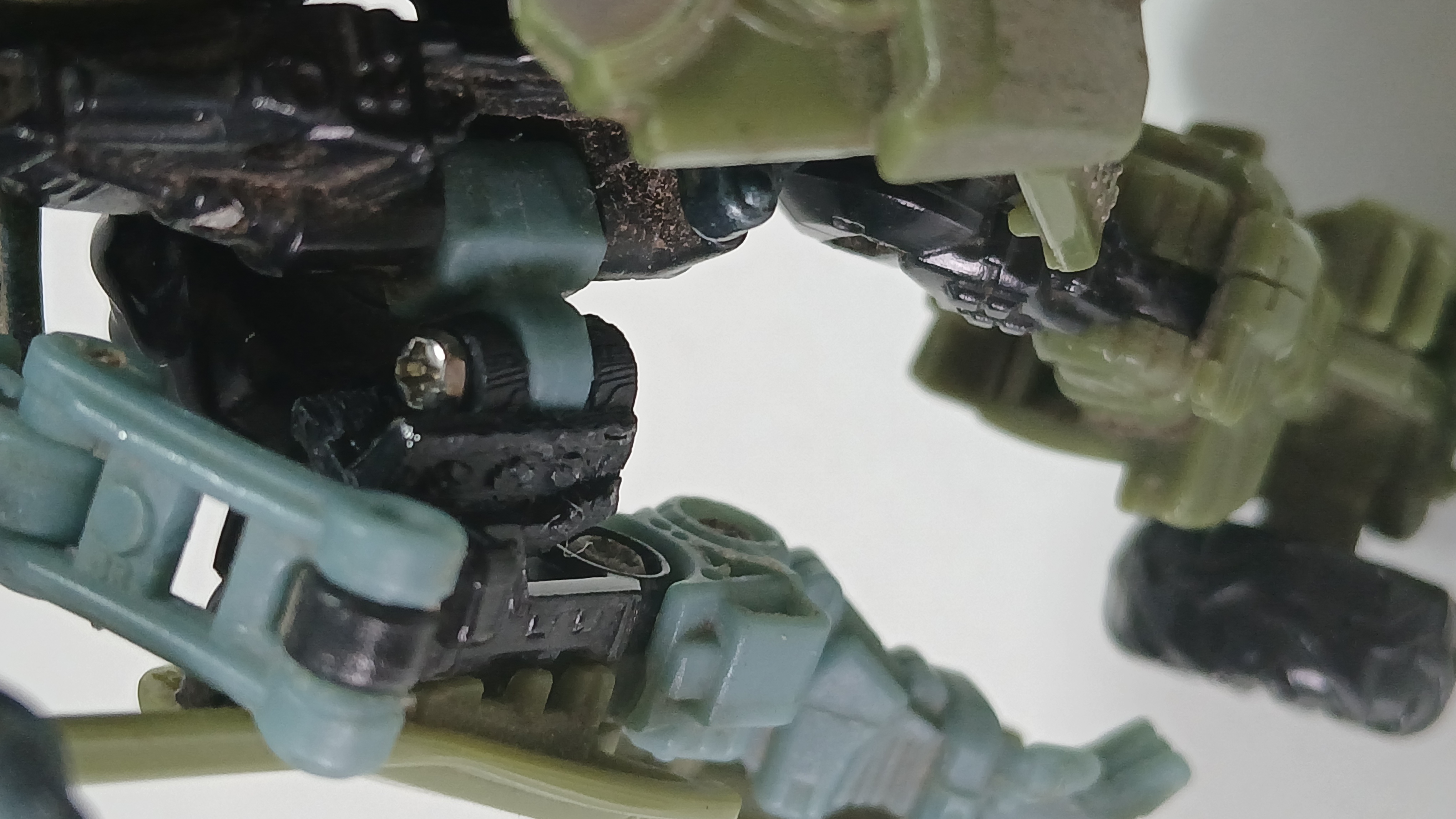 Shoulder replacement for Transformers ROFT Dune Runner scout class