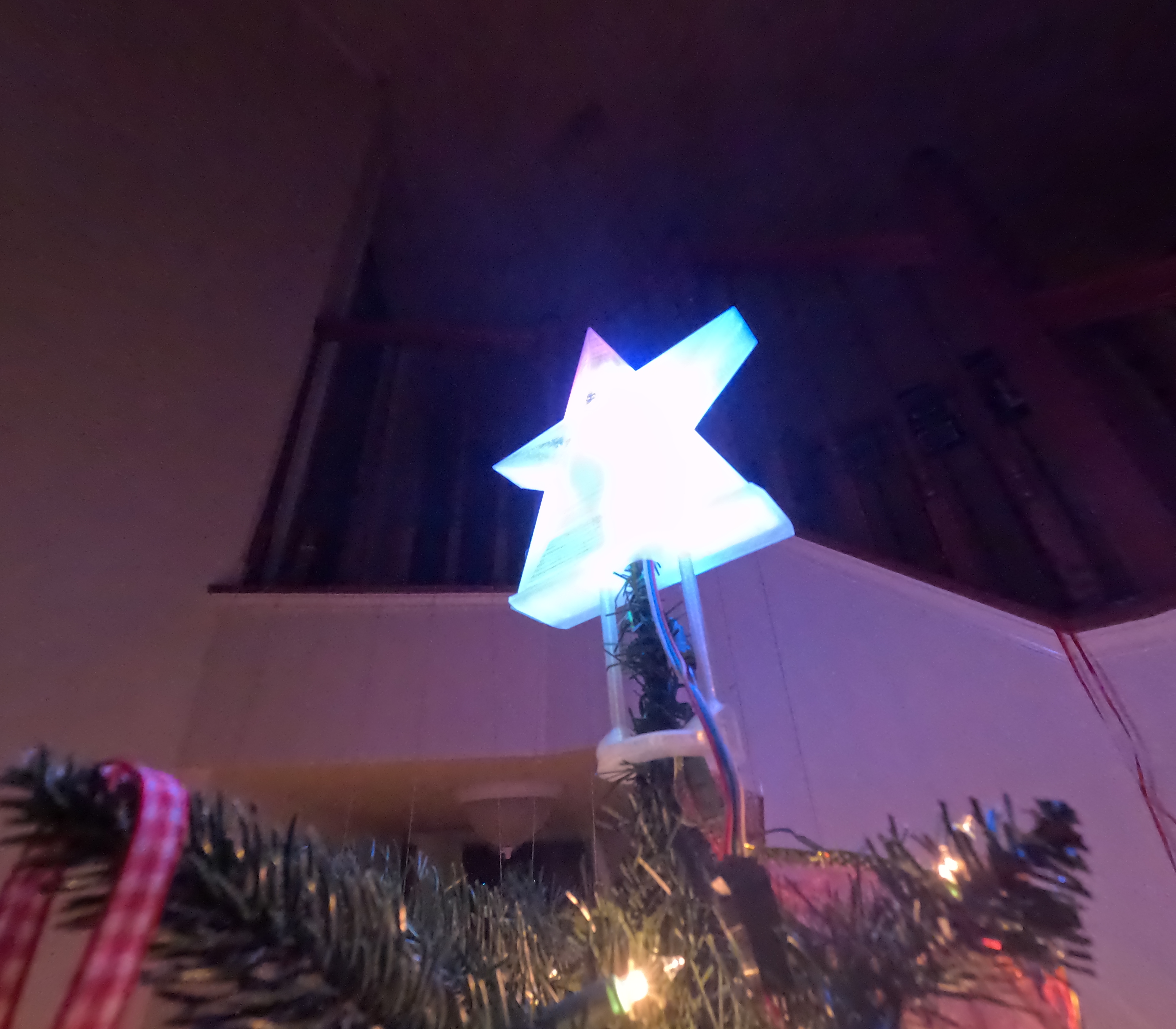 The Star of Hope - 6.5 in RGB Christmas Tree Topper — miniatura 2