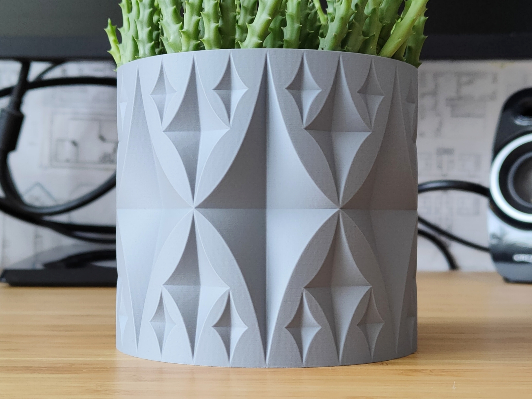 Endless Star Plant pot and Planter - Vase mode design
