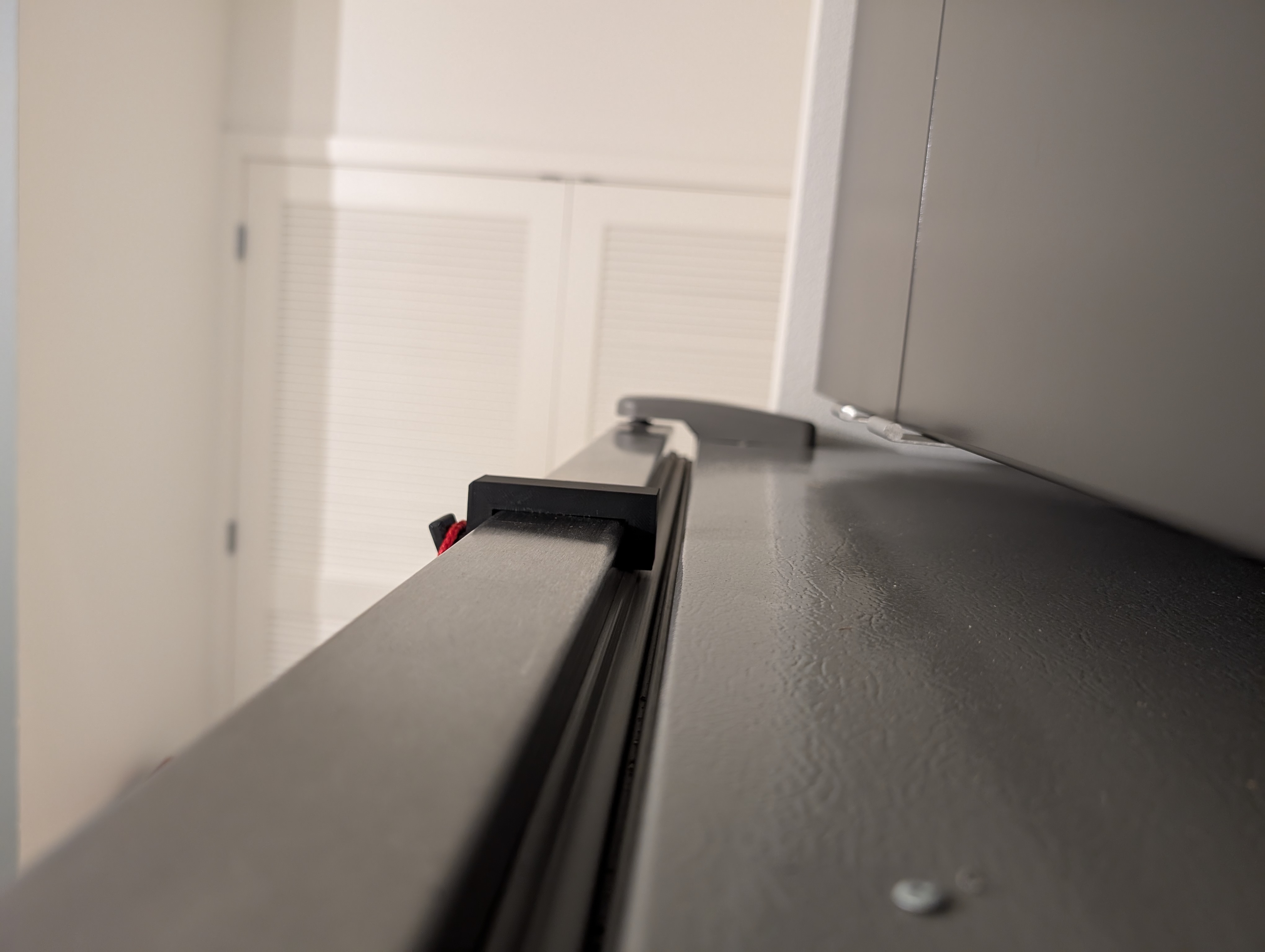 Miniatura 2 do modelo 3D Simple fridge hook (Parametric file provided)