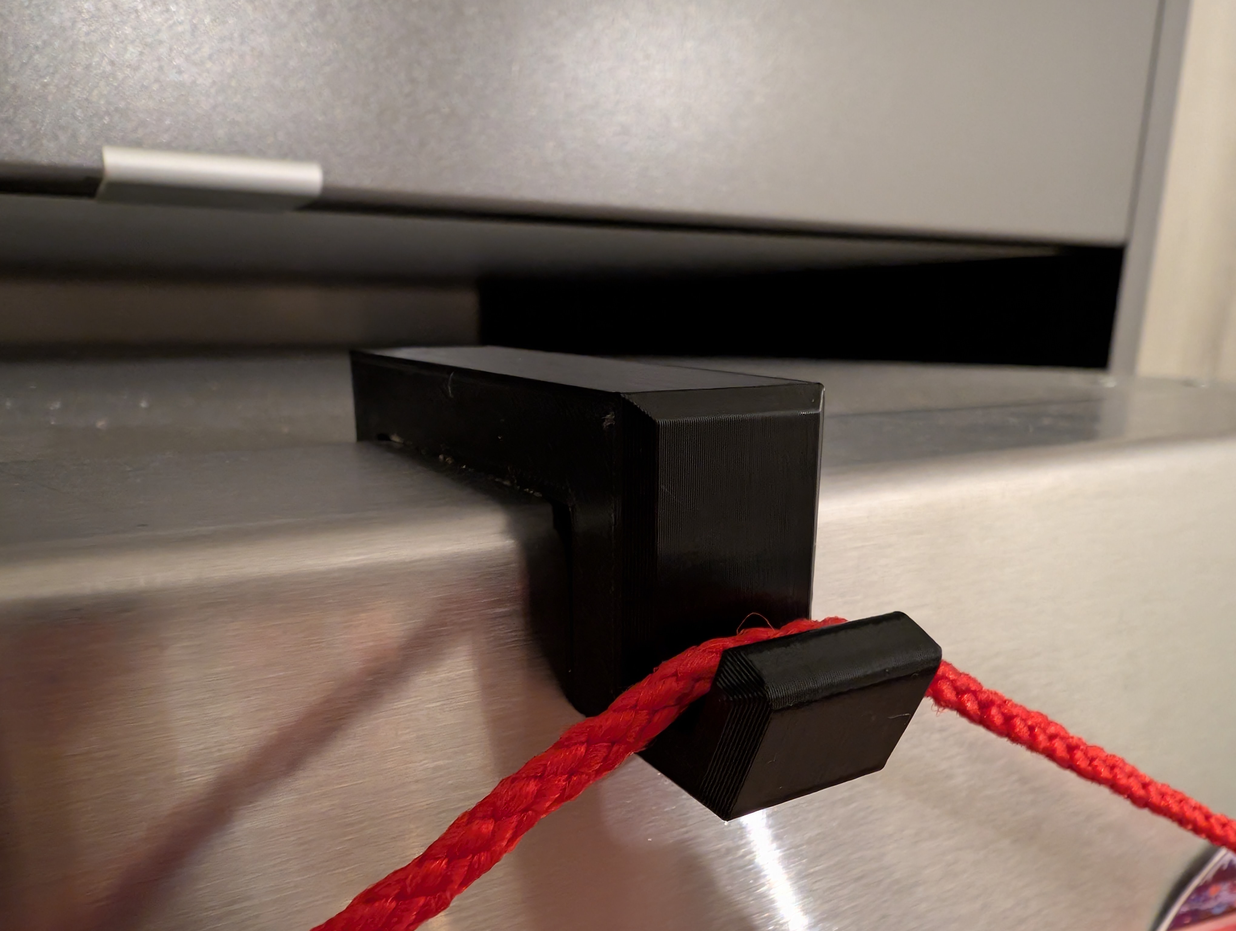 Simple fridge hook (Parametric file provided)
