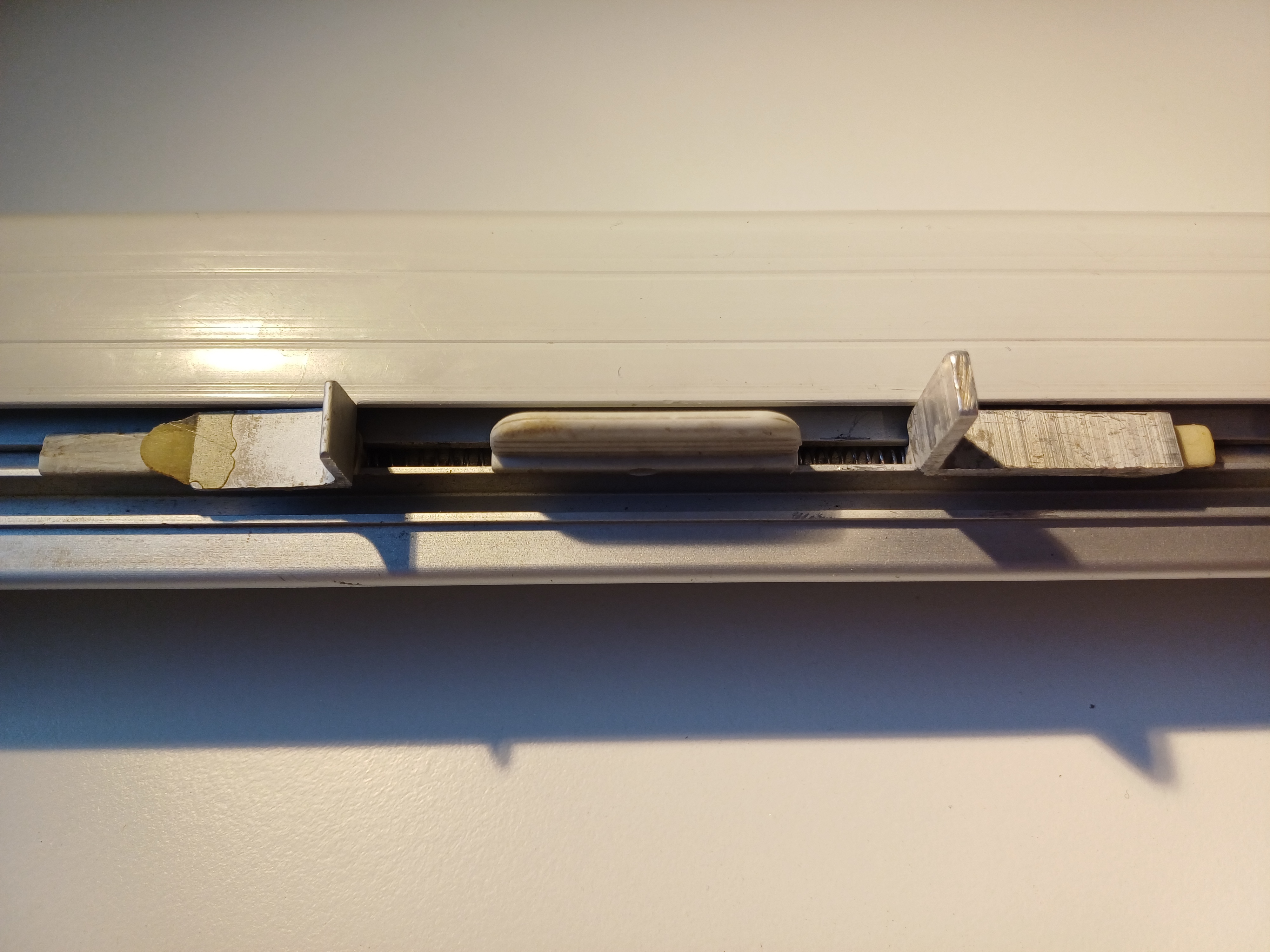 Miniatura 4 do modelo 3D Sliders Camper Window Screen - Replacement.