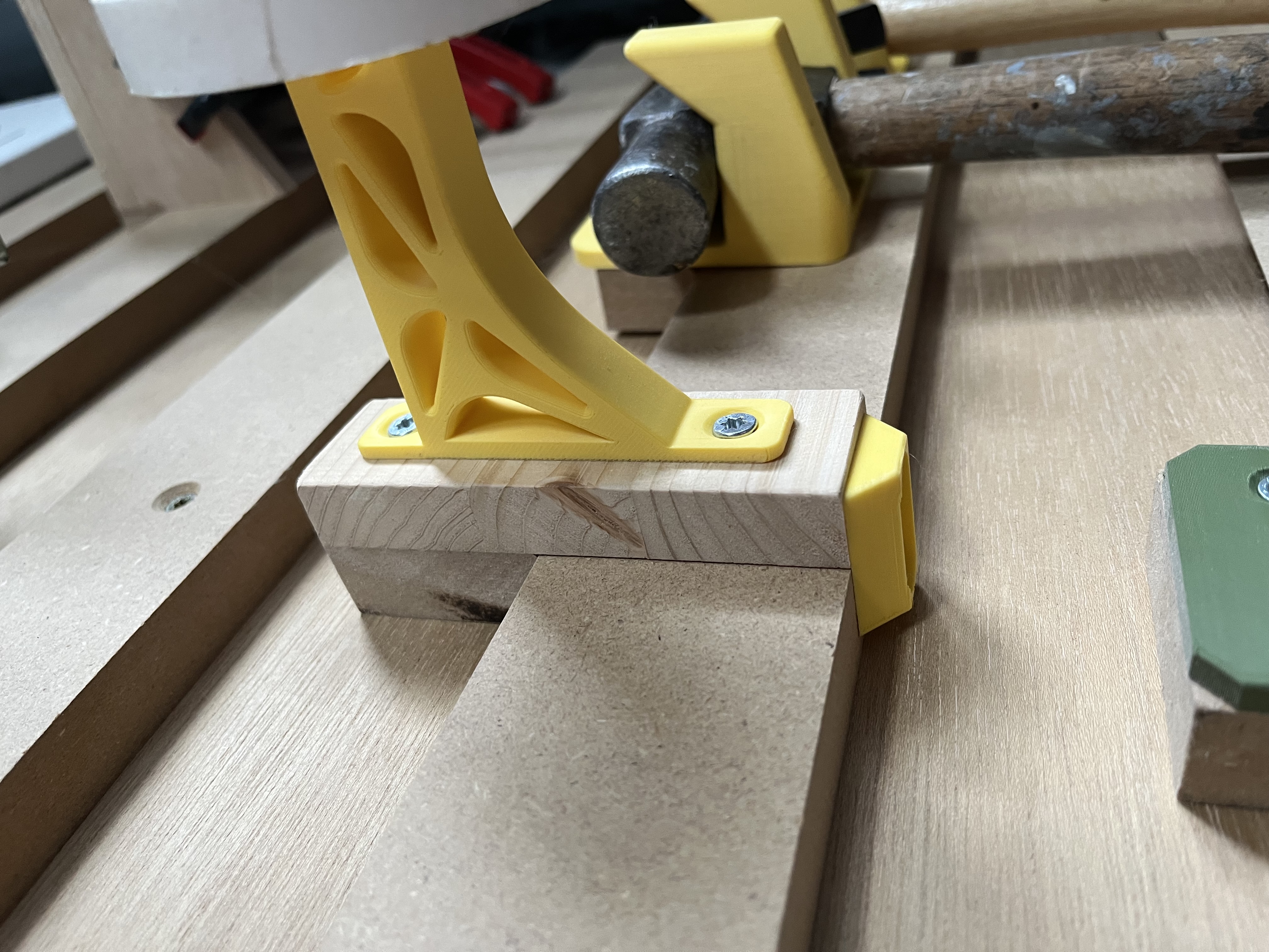 Tiny Bottom Flush Mount French Cleat Lock