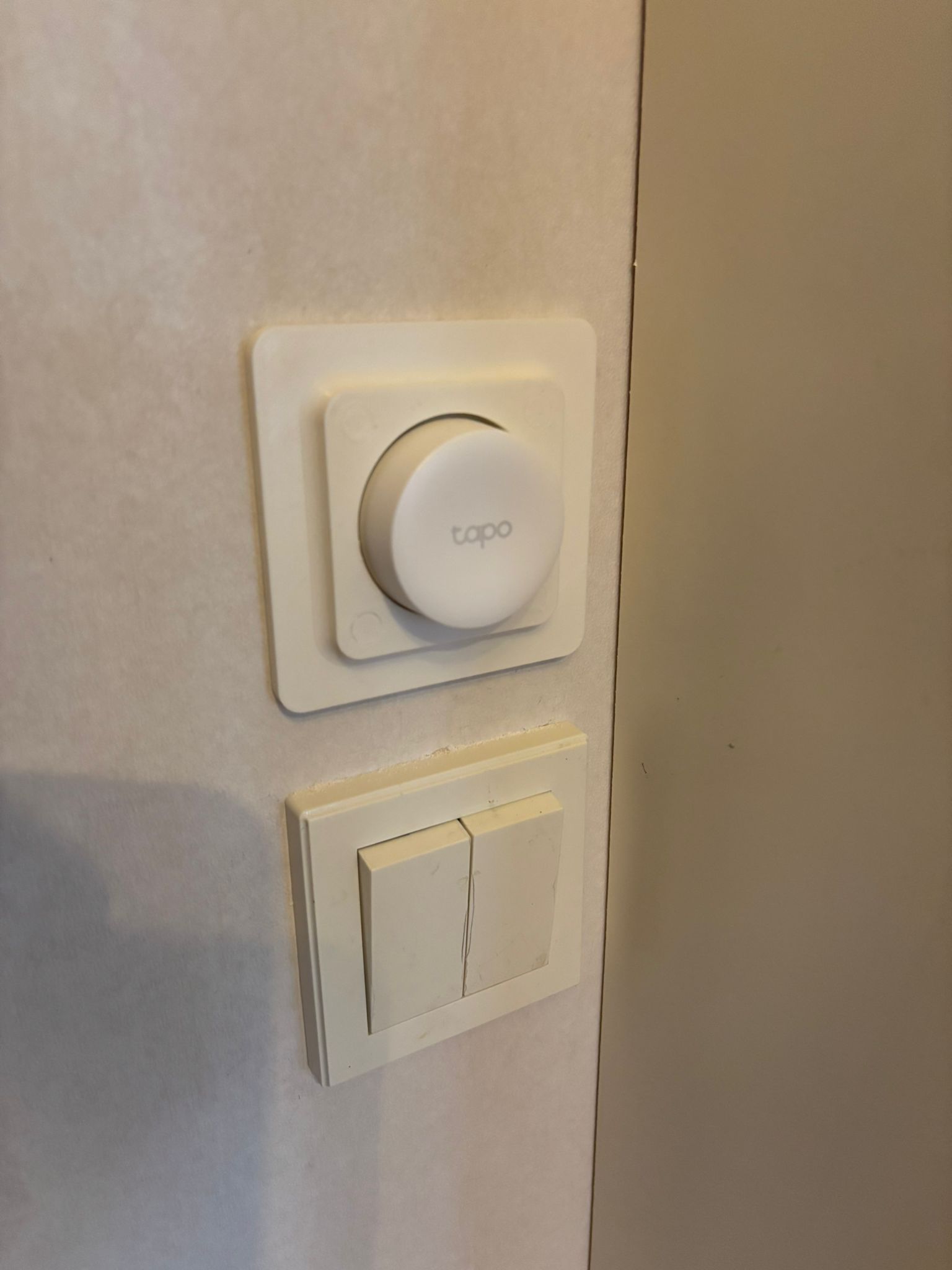 Tapo S200B wall switch holder