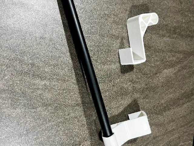 Universeller Handtuchhalter für Küchenschranktüren