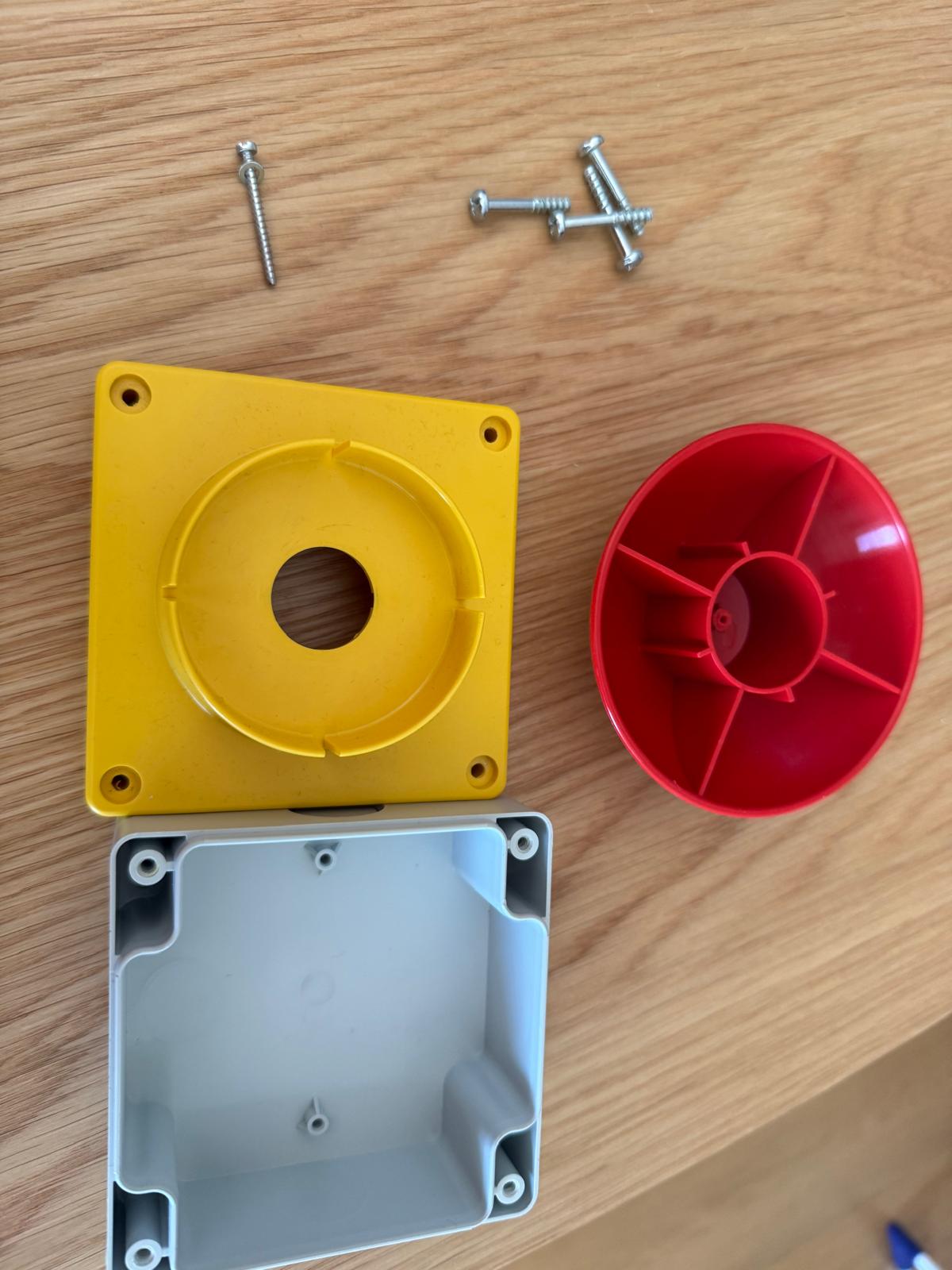 Miniatura 2 do modelo 3D smart panic button / Smarter roter Button
