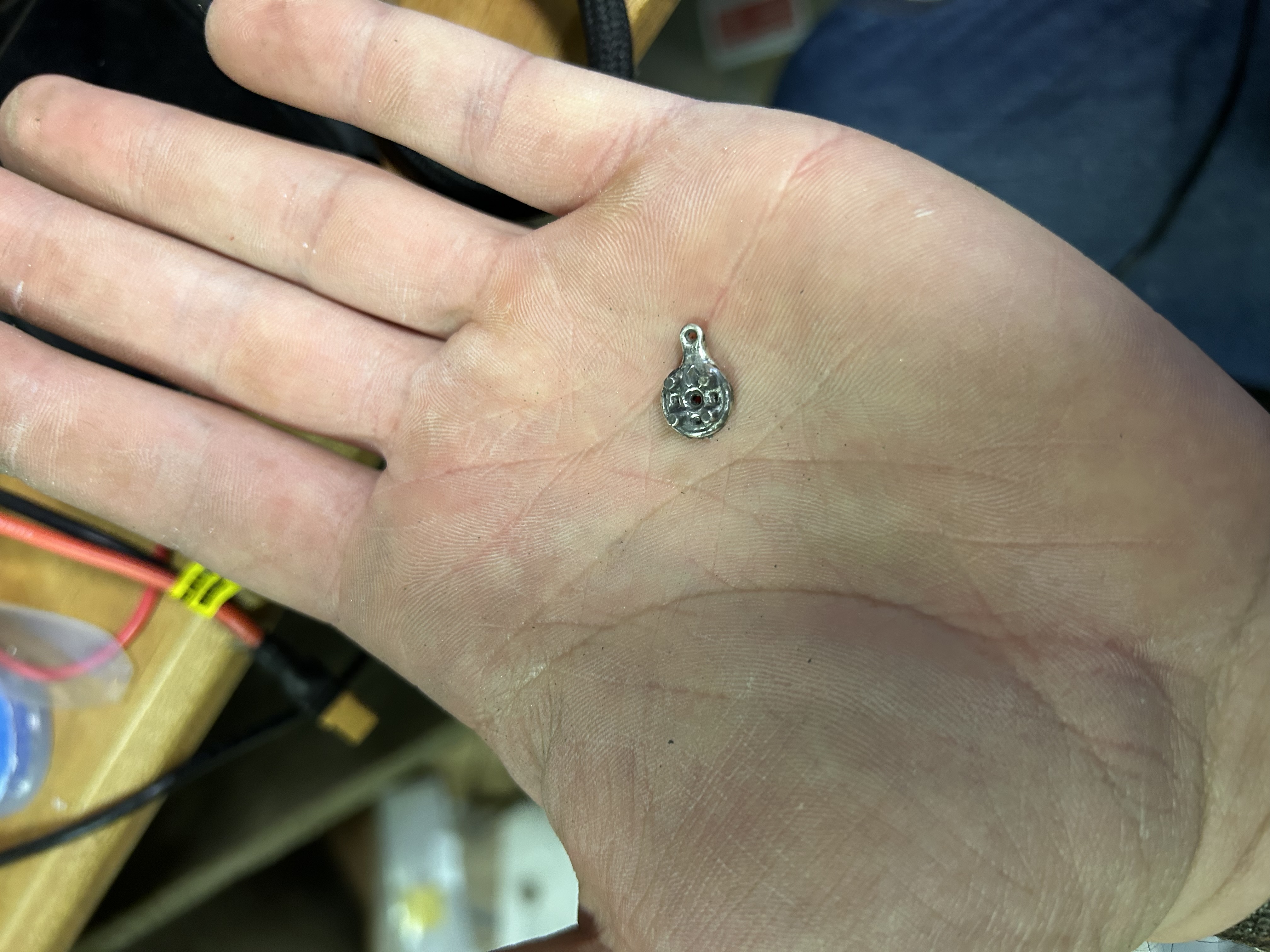 dangling earrings — thumbnail 2
