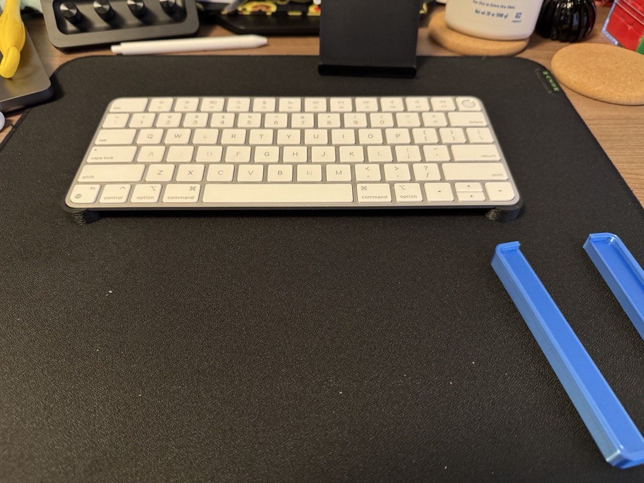 Apple Magic Keyboard Riser