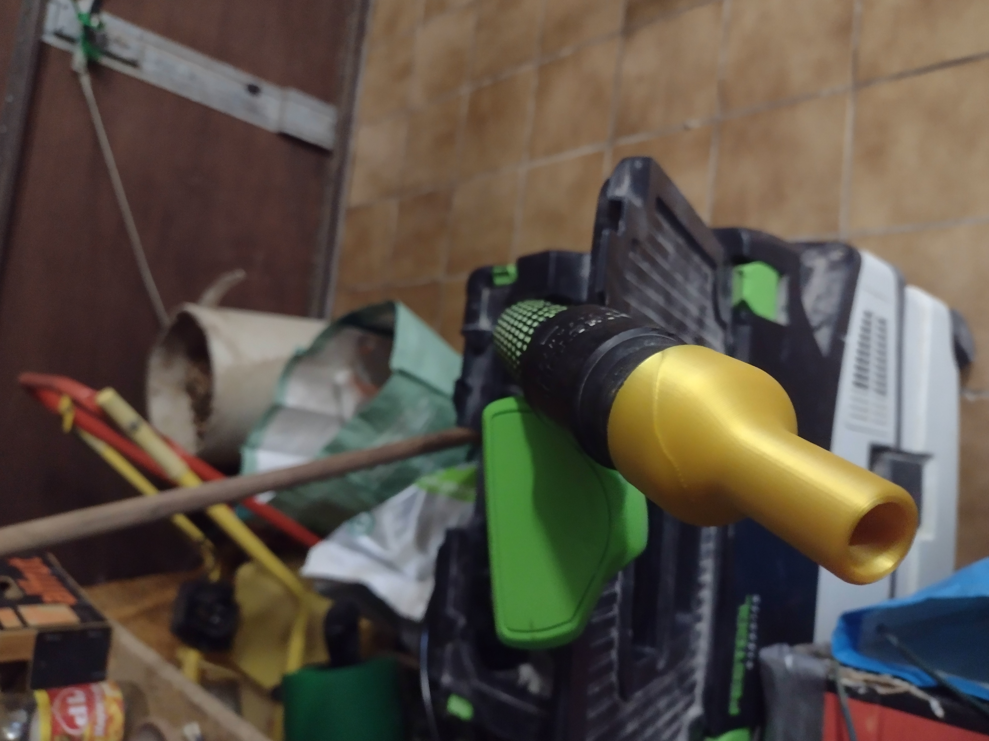 Opzet stukken voor festool in smallere spleten te kunnen stofzuigen. Attachments for festool vacuuming in narrow crevices.
