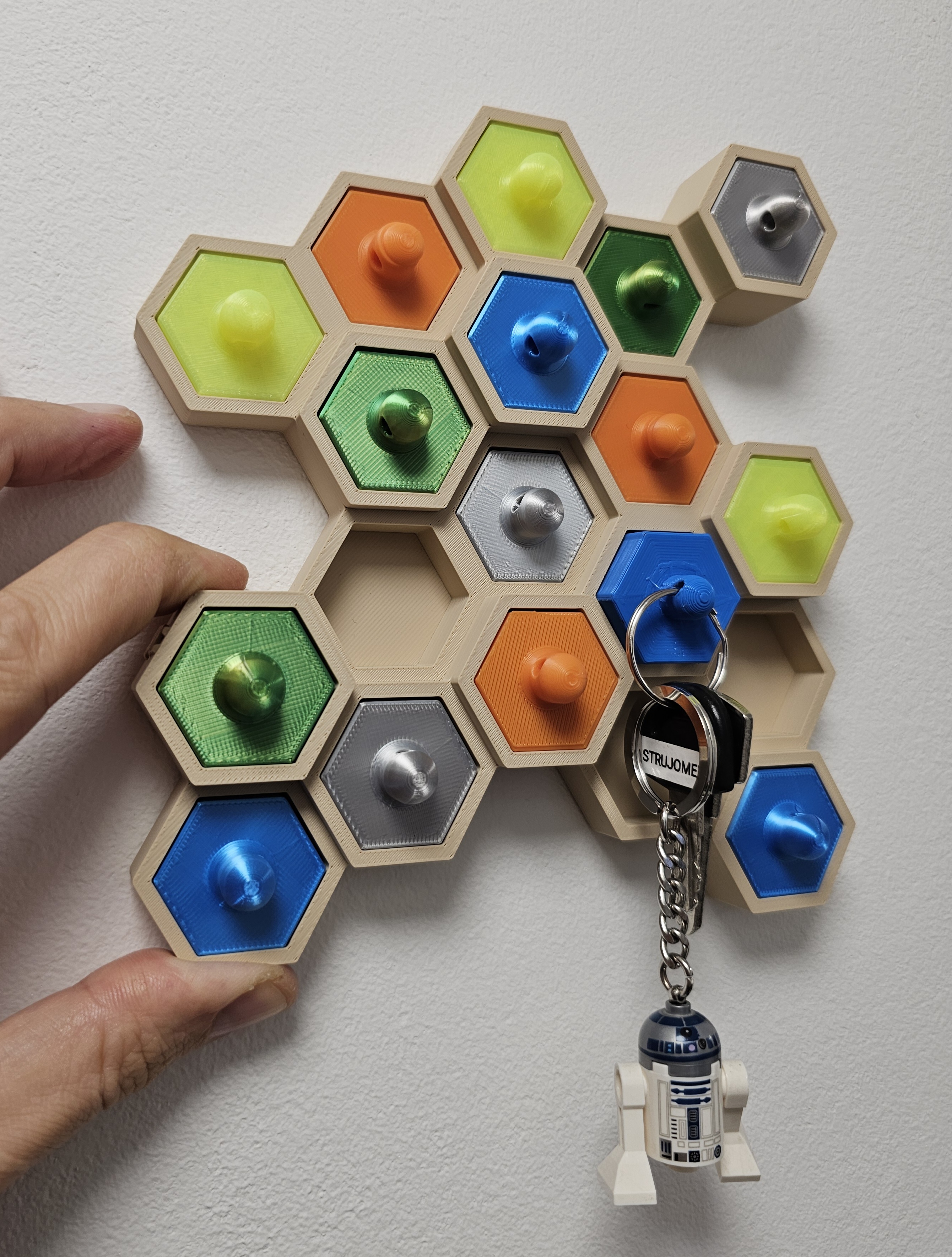 Hex keypanel with keychains