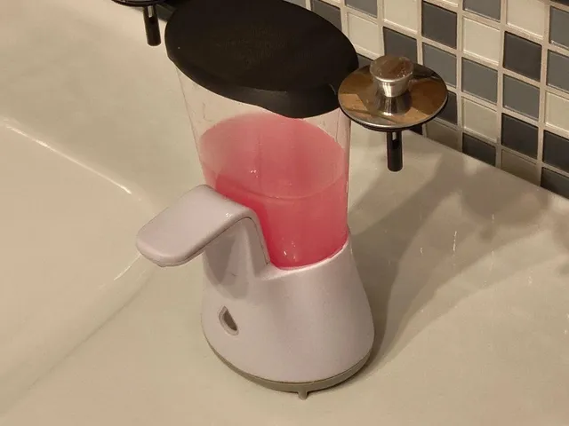 Sagrotan/Dettol No-touch Lid with holder for two Ikea wash basin plugs