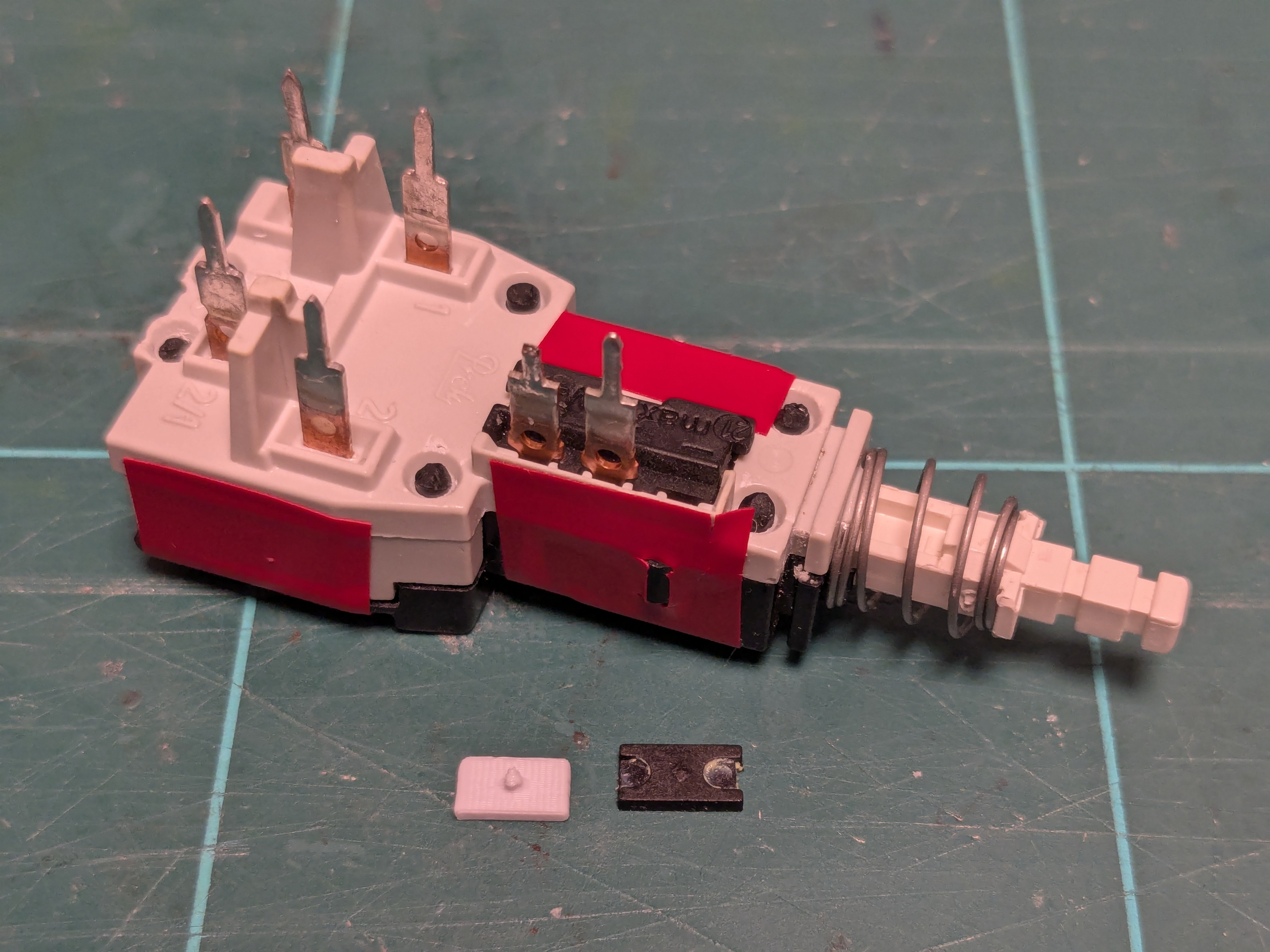 Preh ME5A Latch Plate (improved)