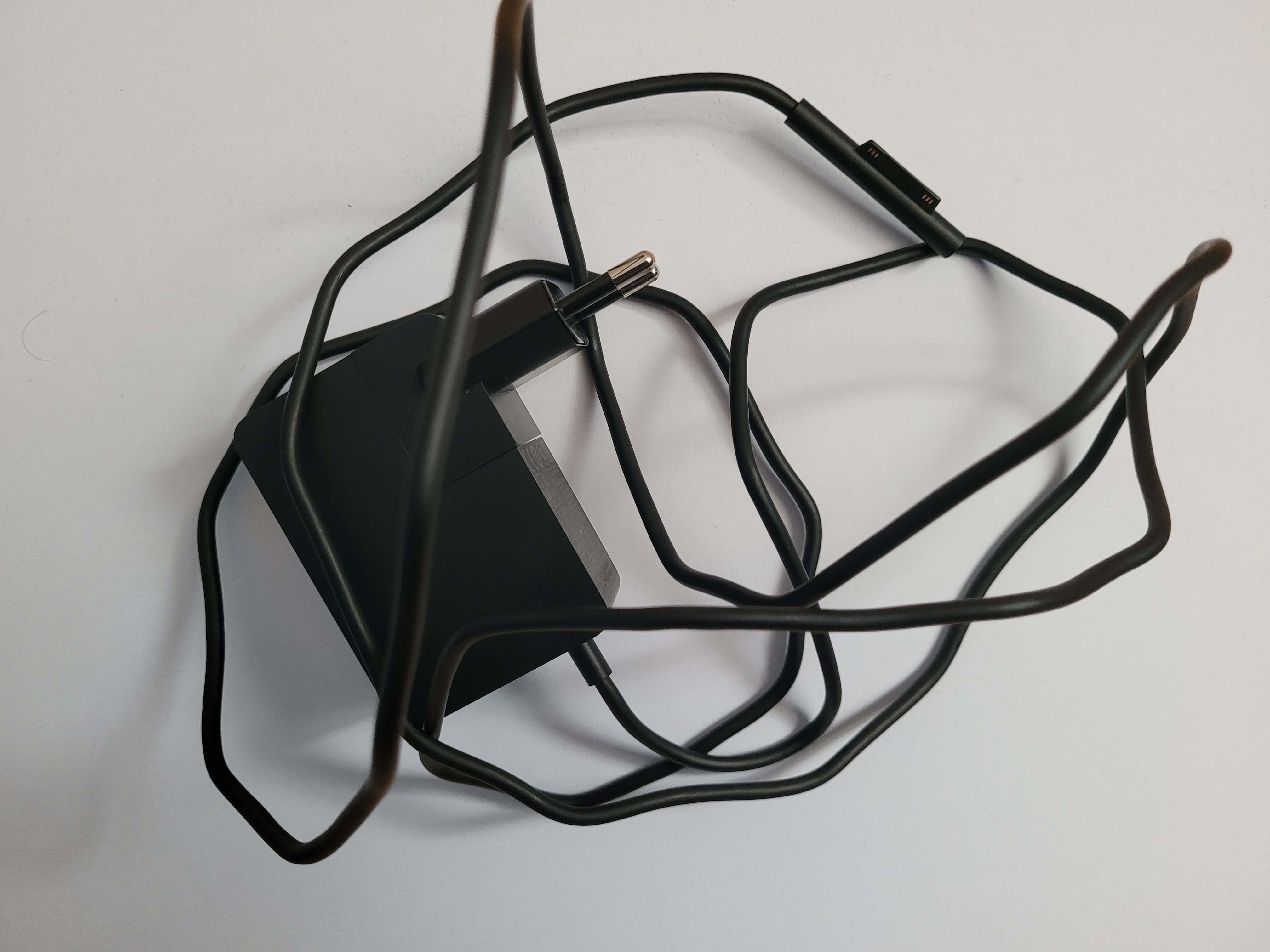 Microsoft Surface - Powercable management — miniatura 2