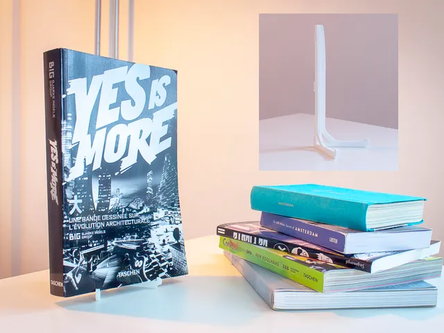 Hinged Book and Picture Display Stand (print in place) - Easy and quick - Functional - Print-in-place