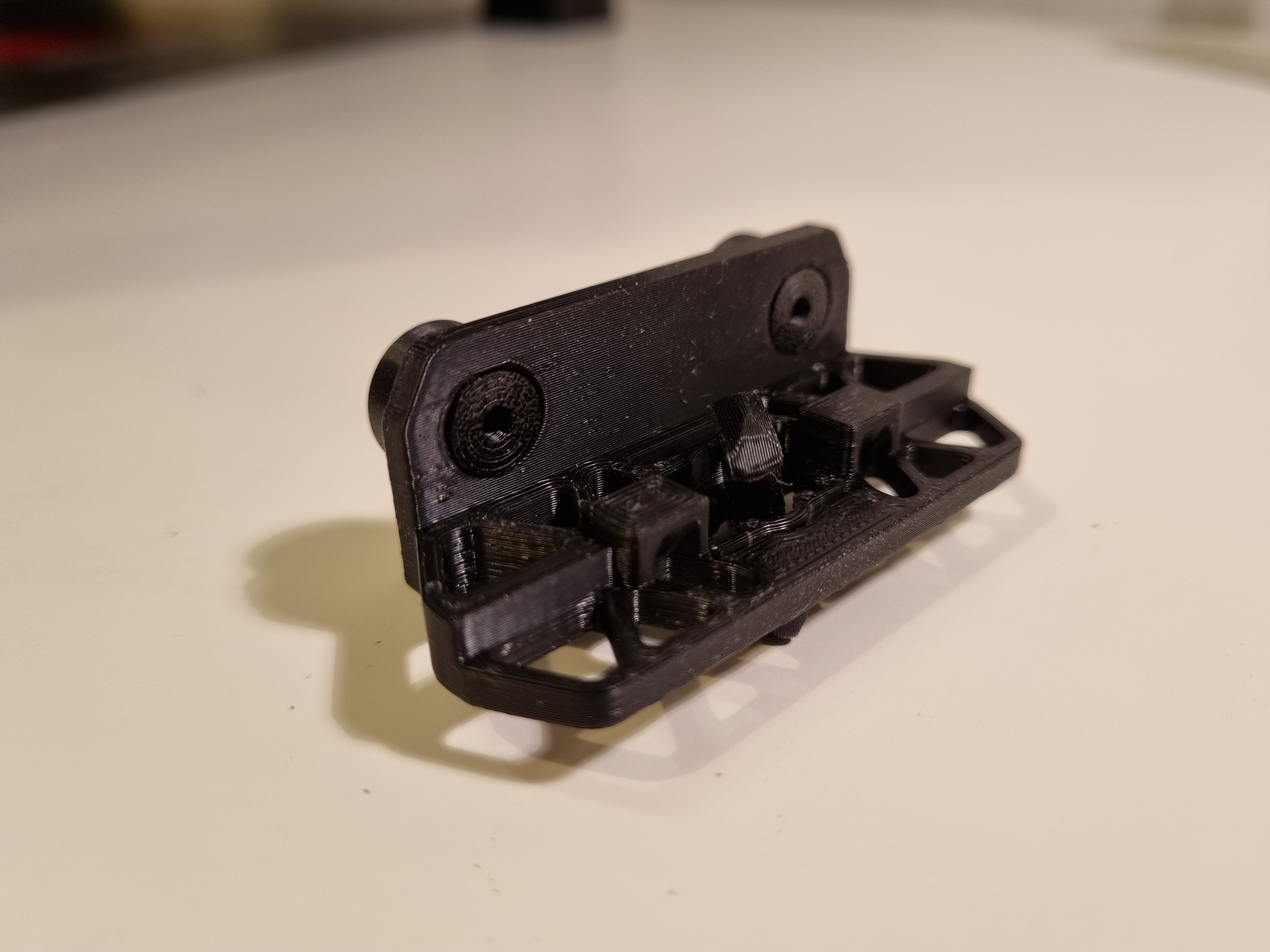 Annex 2020 Enclosure Clip with door latches — thumbnail 4