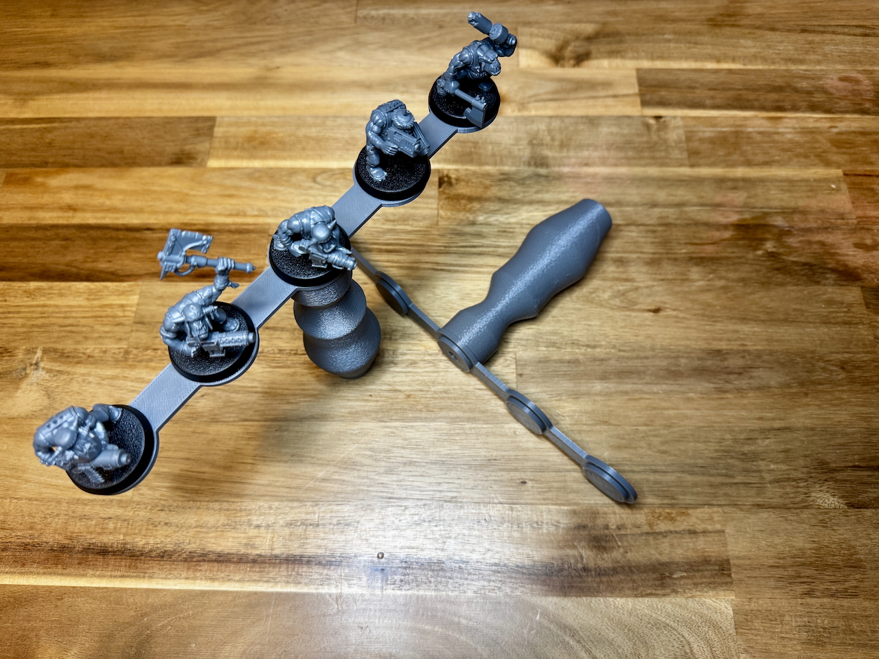 Spray stick for miniatures