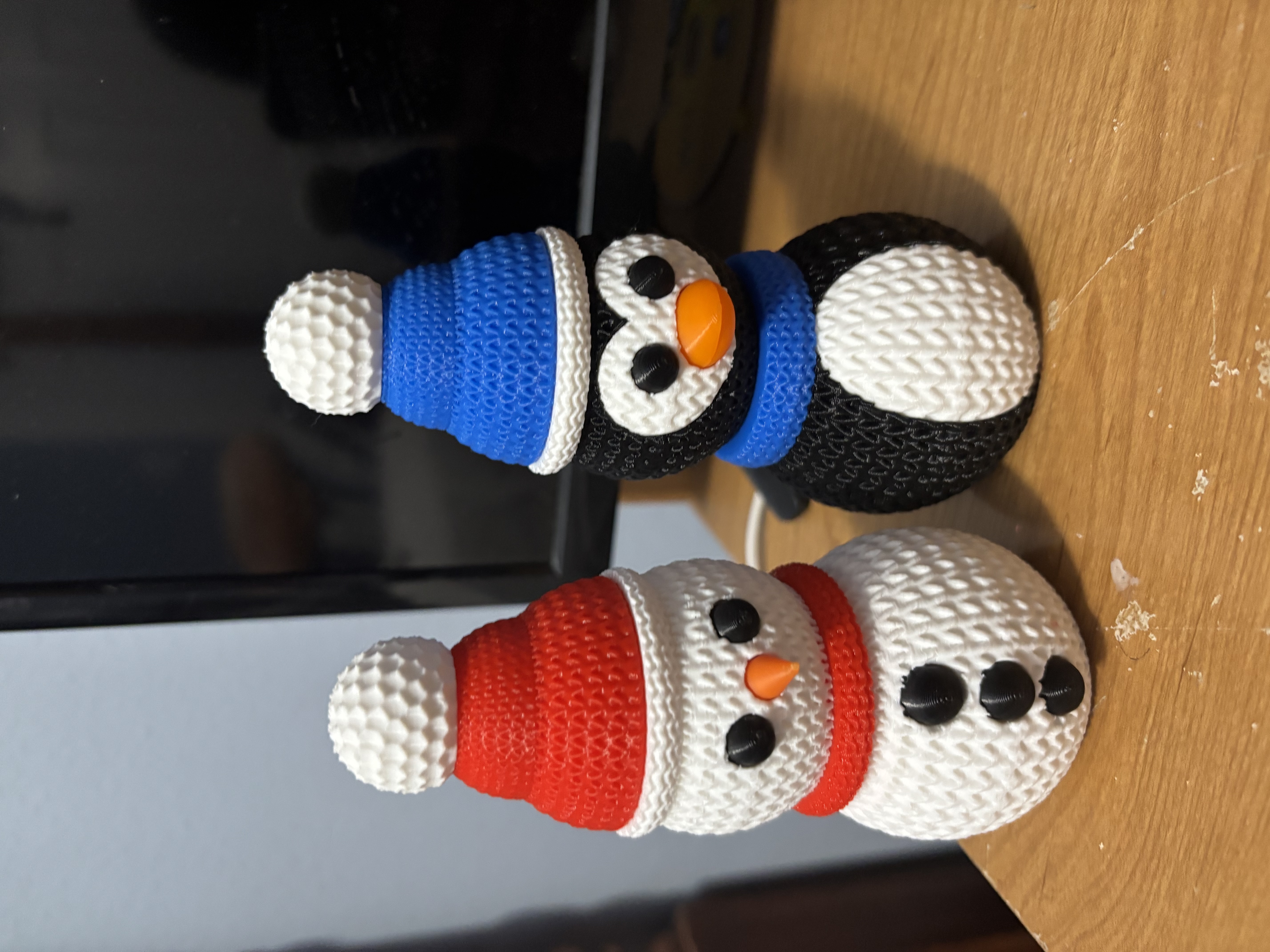 Buildable Knitted Penguin