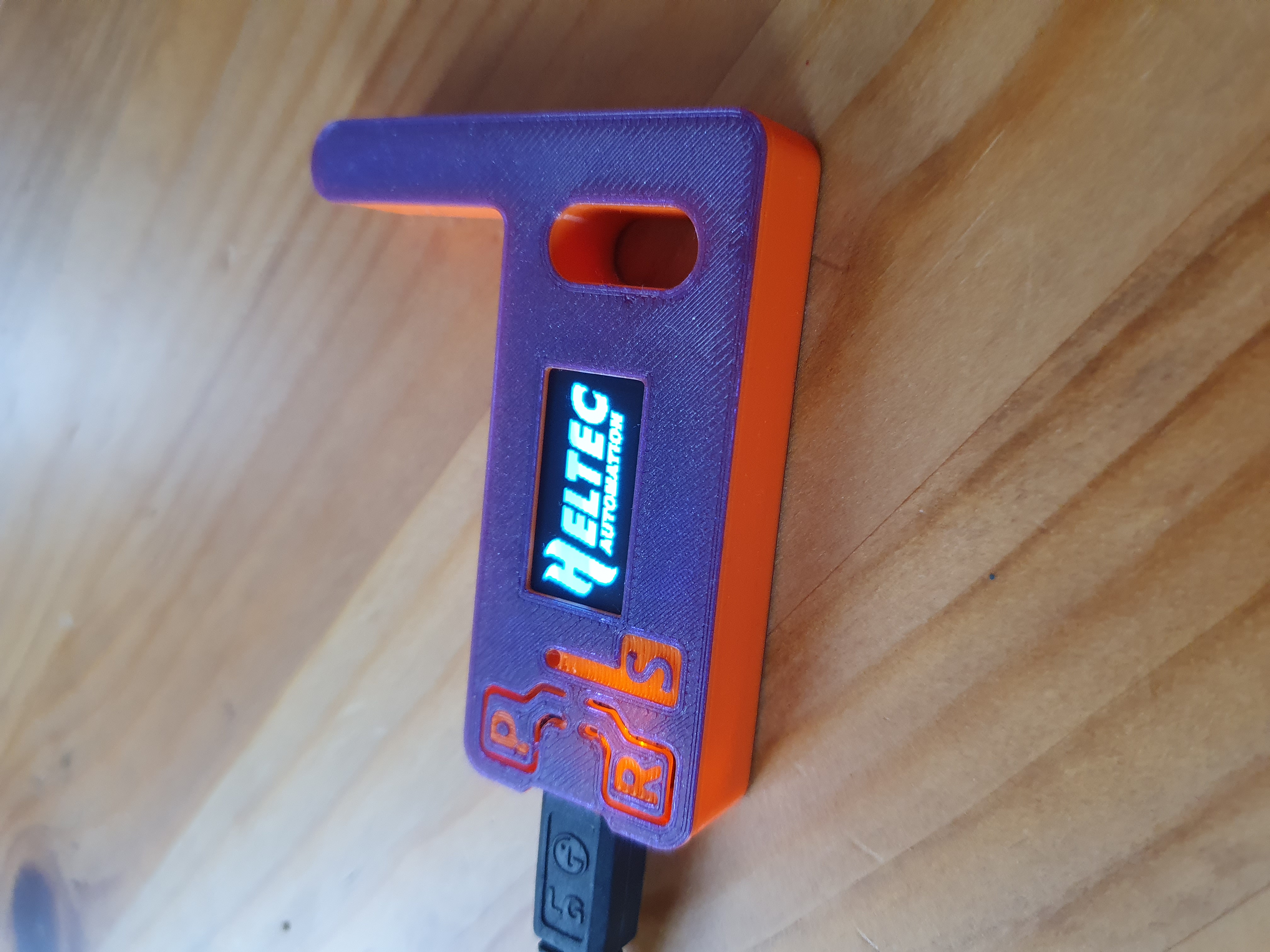 Heltec Esp32+LoRa+OLED self closing case