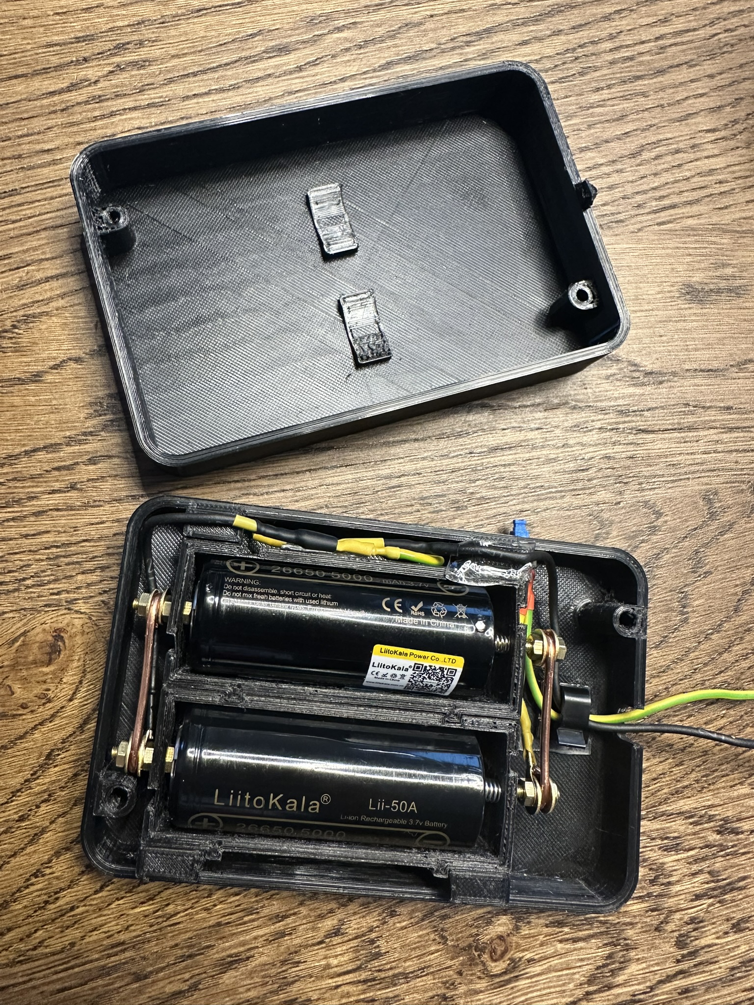 Battery box 2x26650