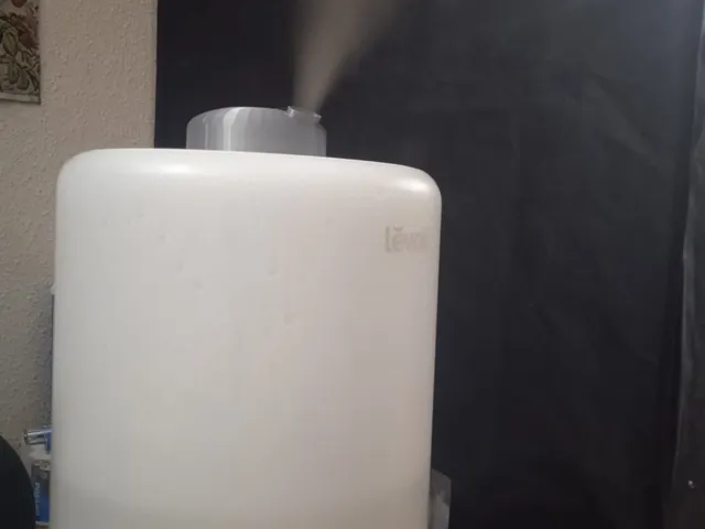 Levoit humidifier top