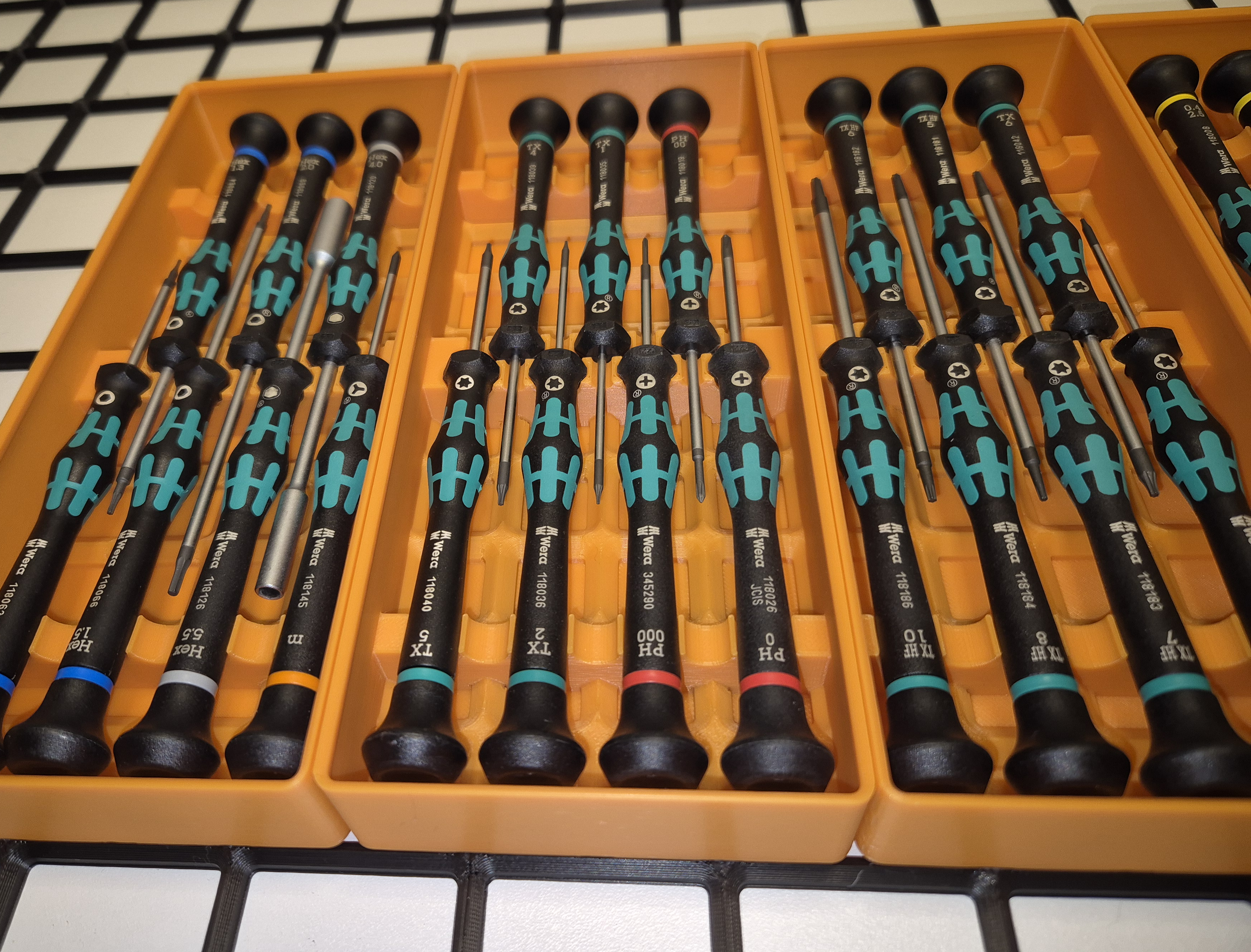 Wera Kraftform Micro Gridfinity Holder (half pitch, fully stackable, very compact)