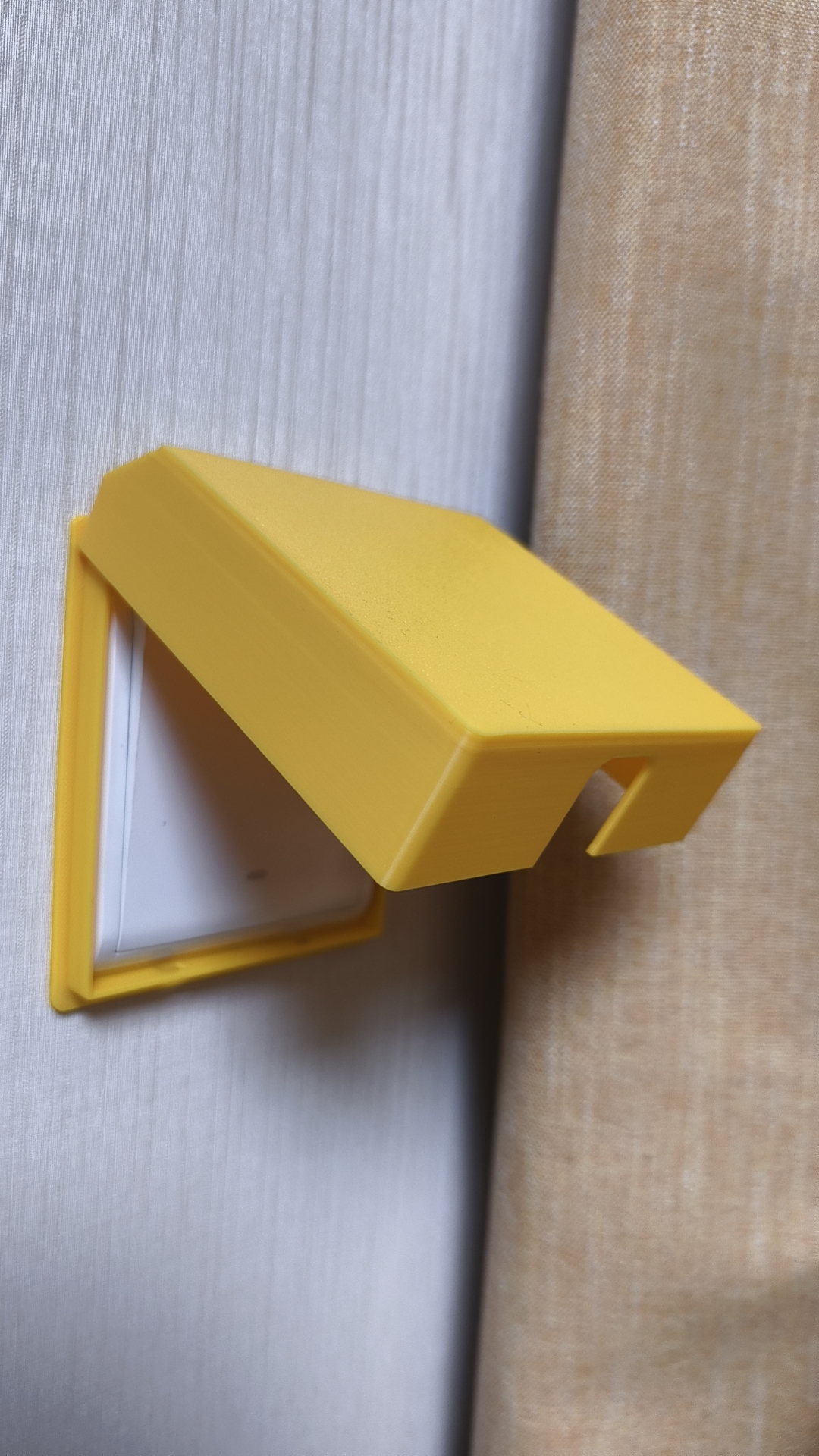 Socket splash box for 86