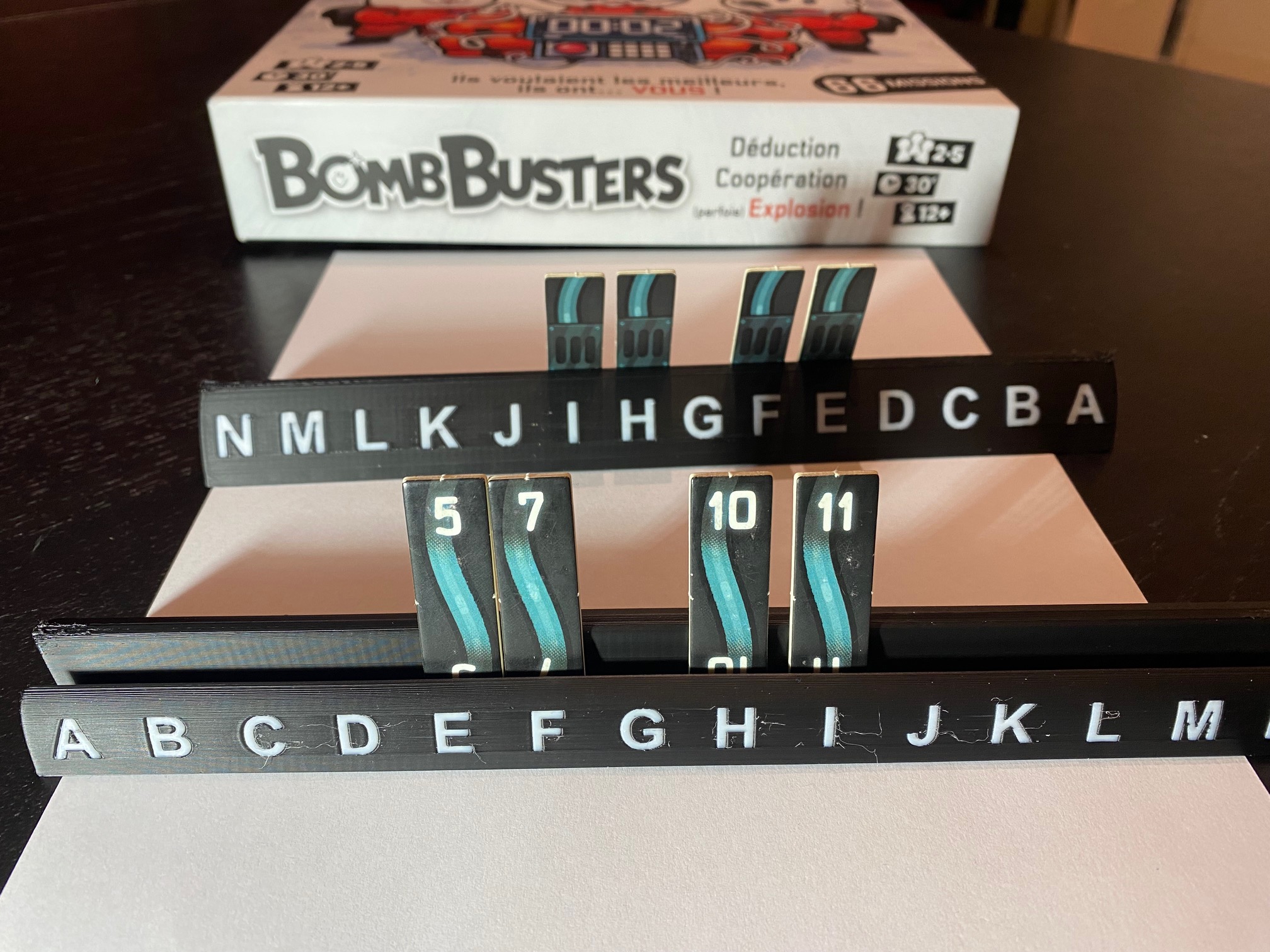 Pupitre Bombbusters