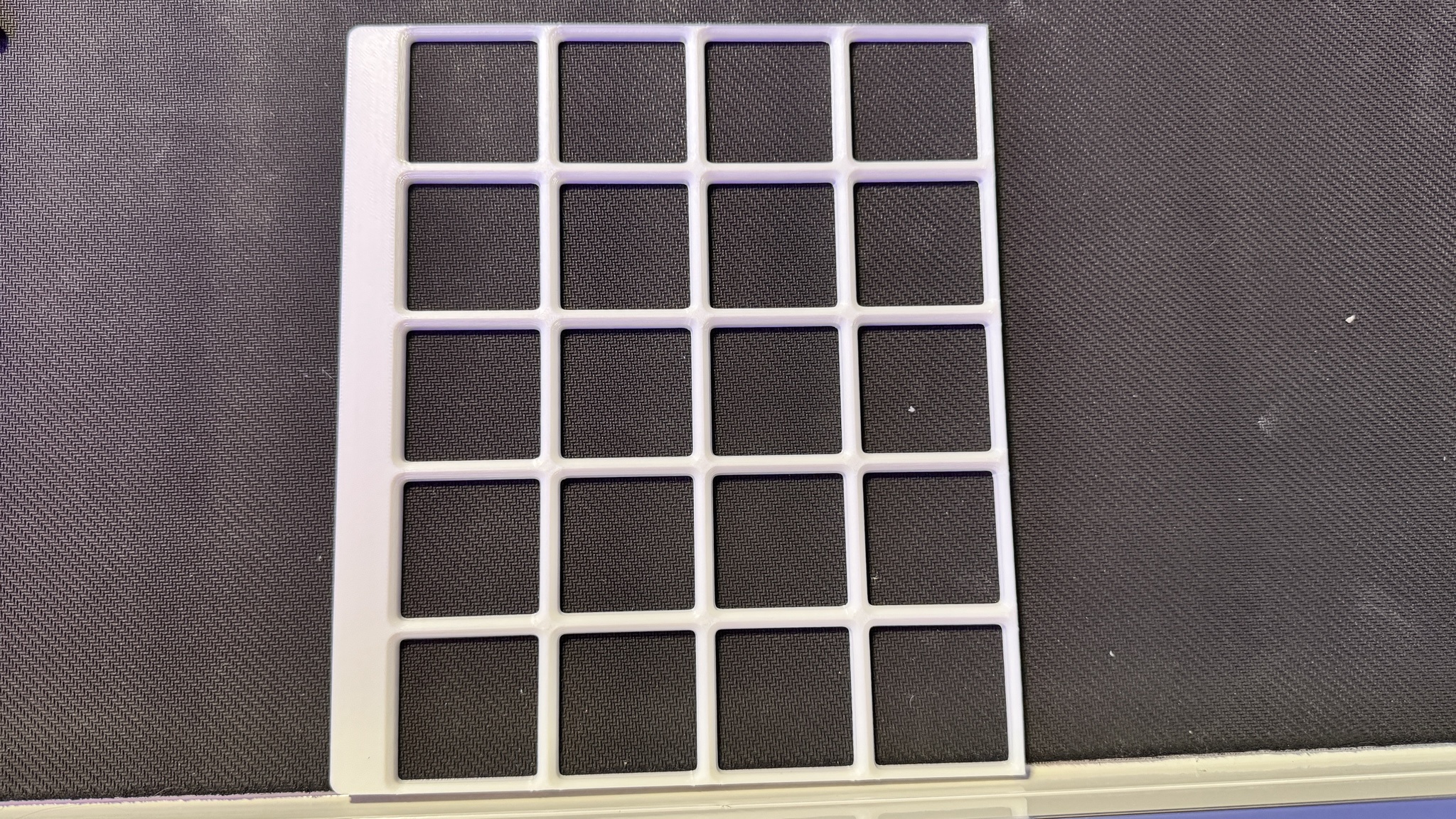 Husky 52" 2 Drawer Workbench Gridfinity Grid for smaller printers — miniatura 2