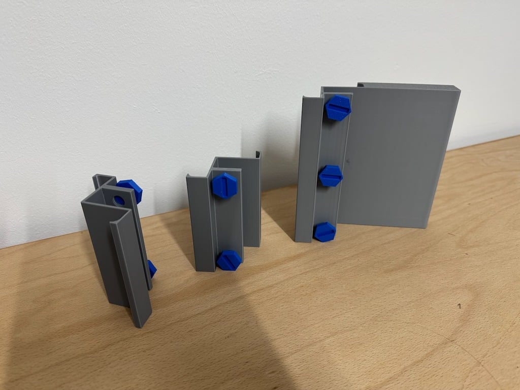 Holder for foam edge protector, mounted on windowsill — miniatura 3