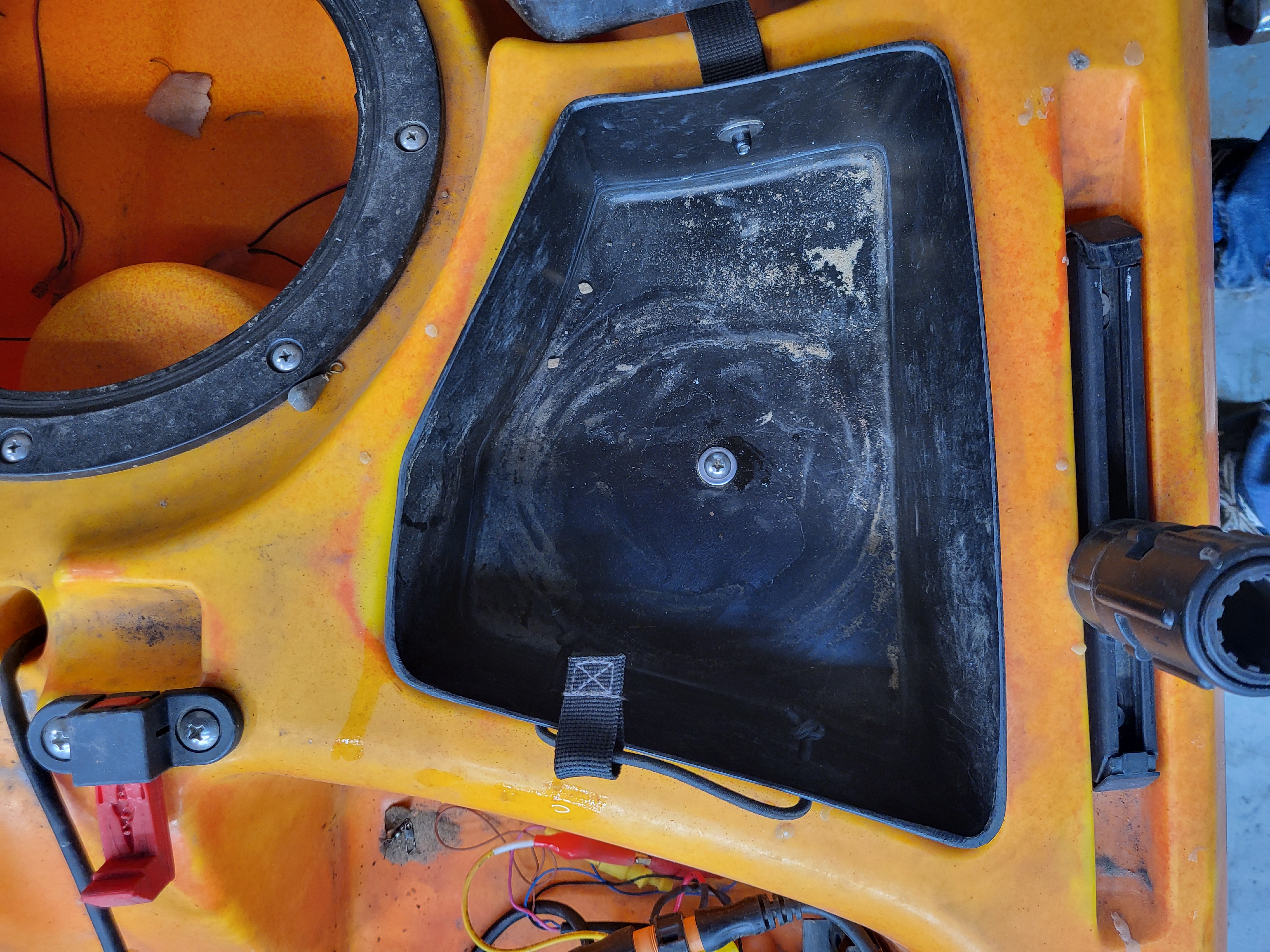 Riot Mako Kayak storage removal mechanism — thumbnail 7