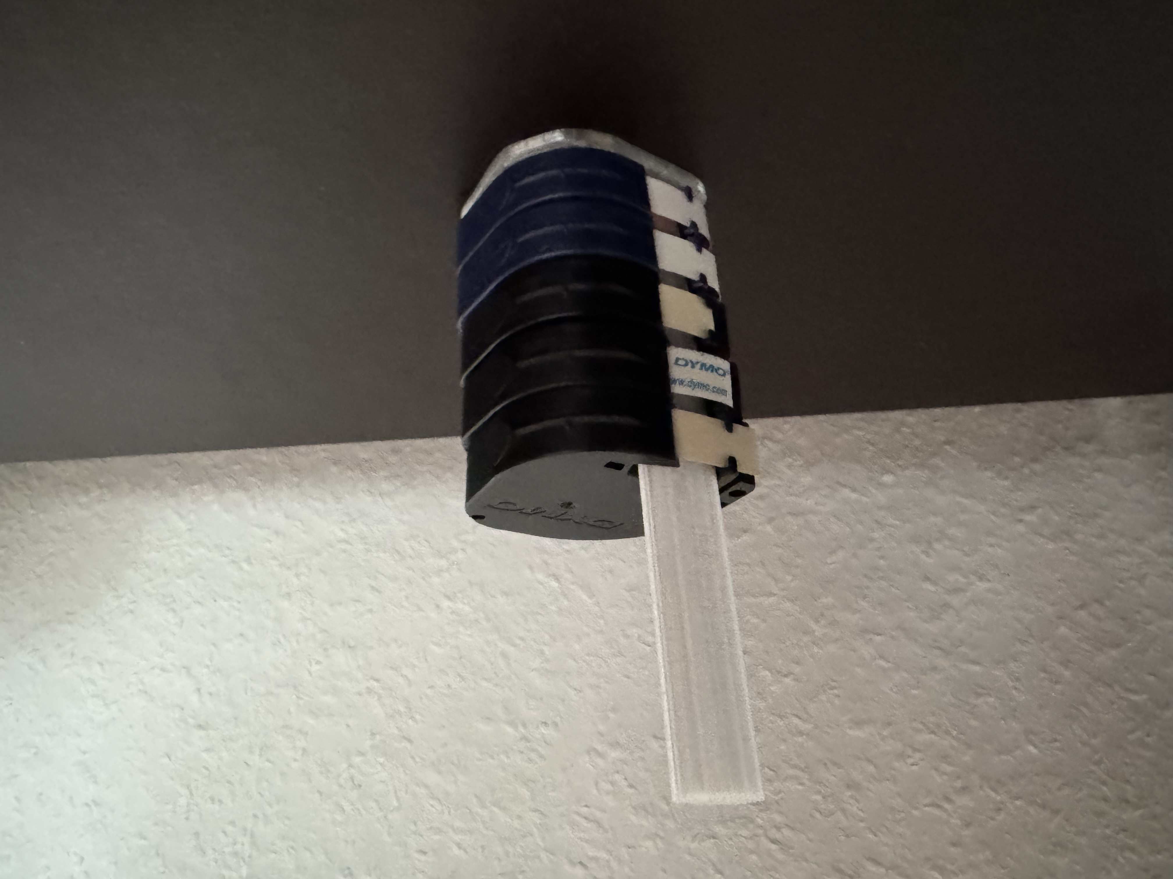 Dymo LetraTag roll stand - Dymo LetraTag Rollen Ständer - Simple to print