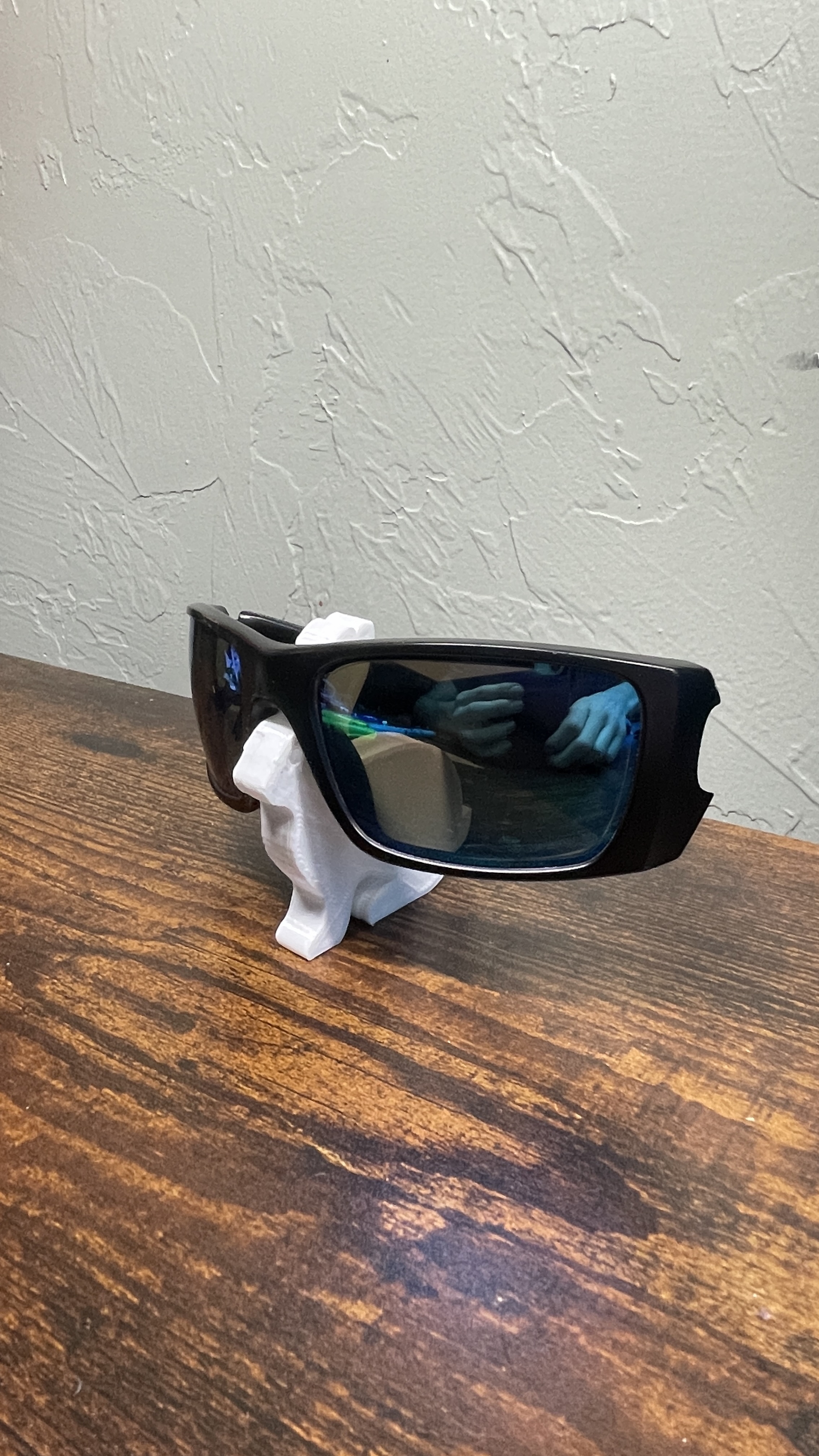 Bunny rabbit glasses holder