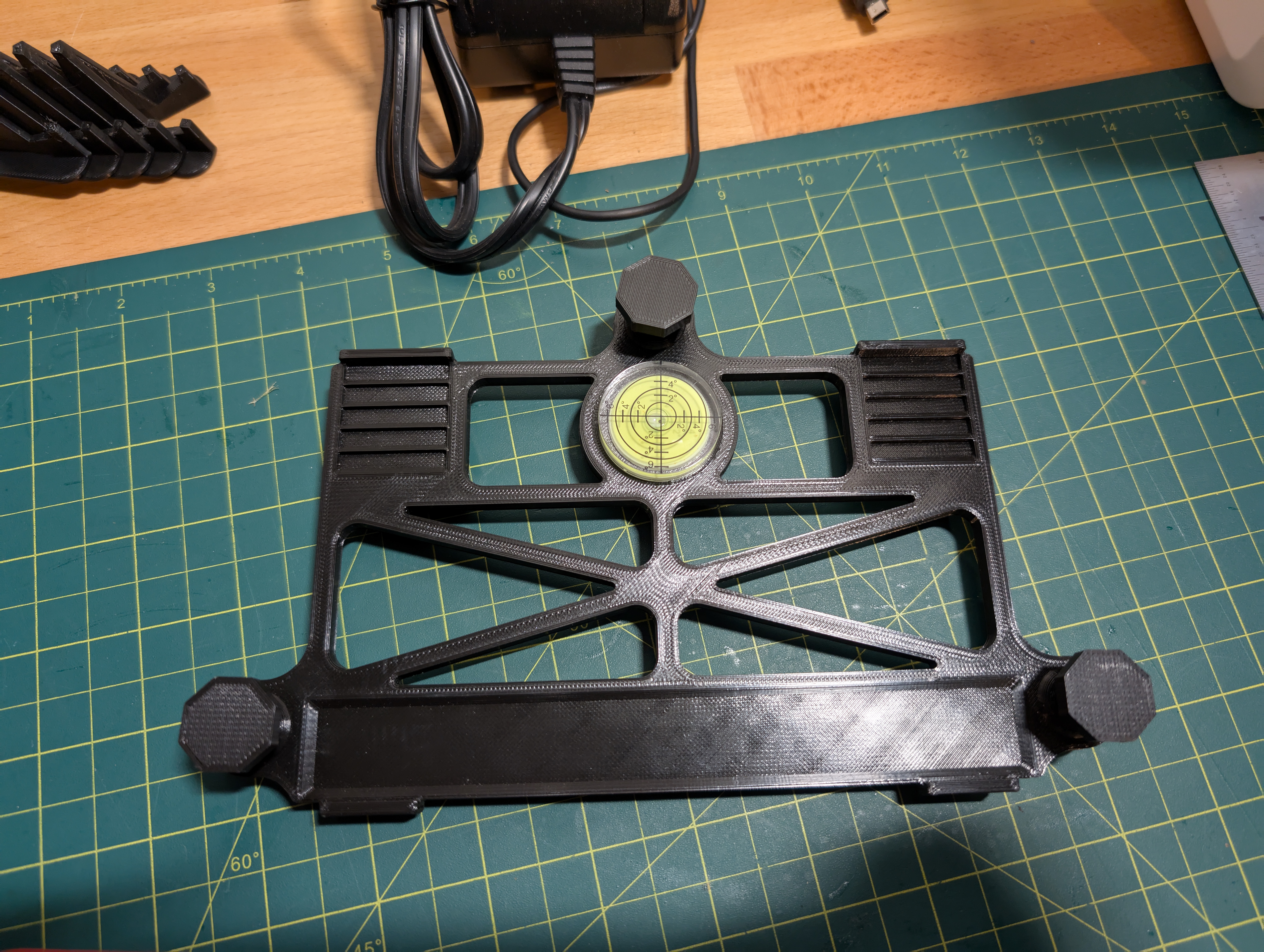 Mevo+ Leveling Stand — miniatura 6
