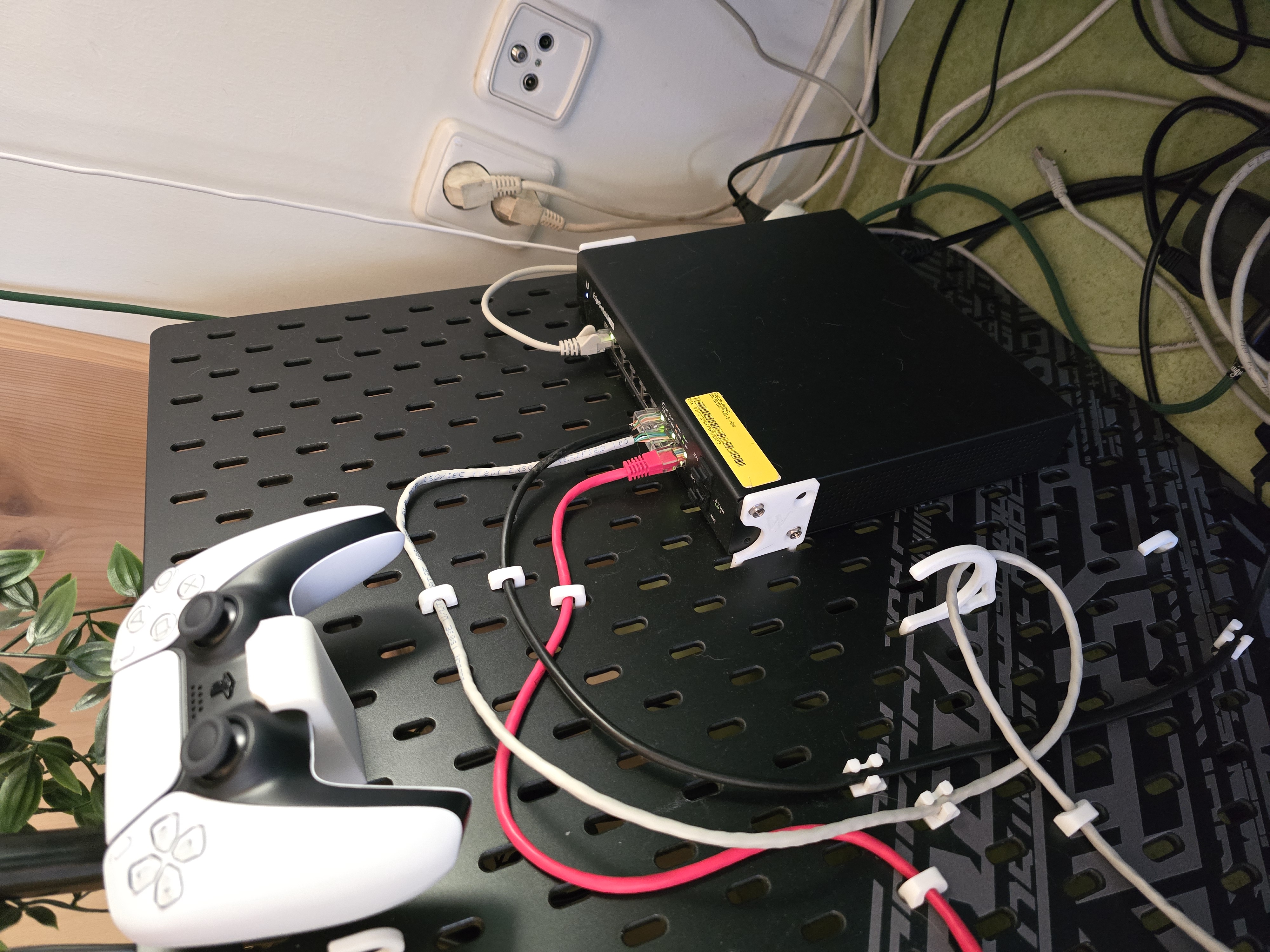 Skadis Edgeswitch ES 8 Mount