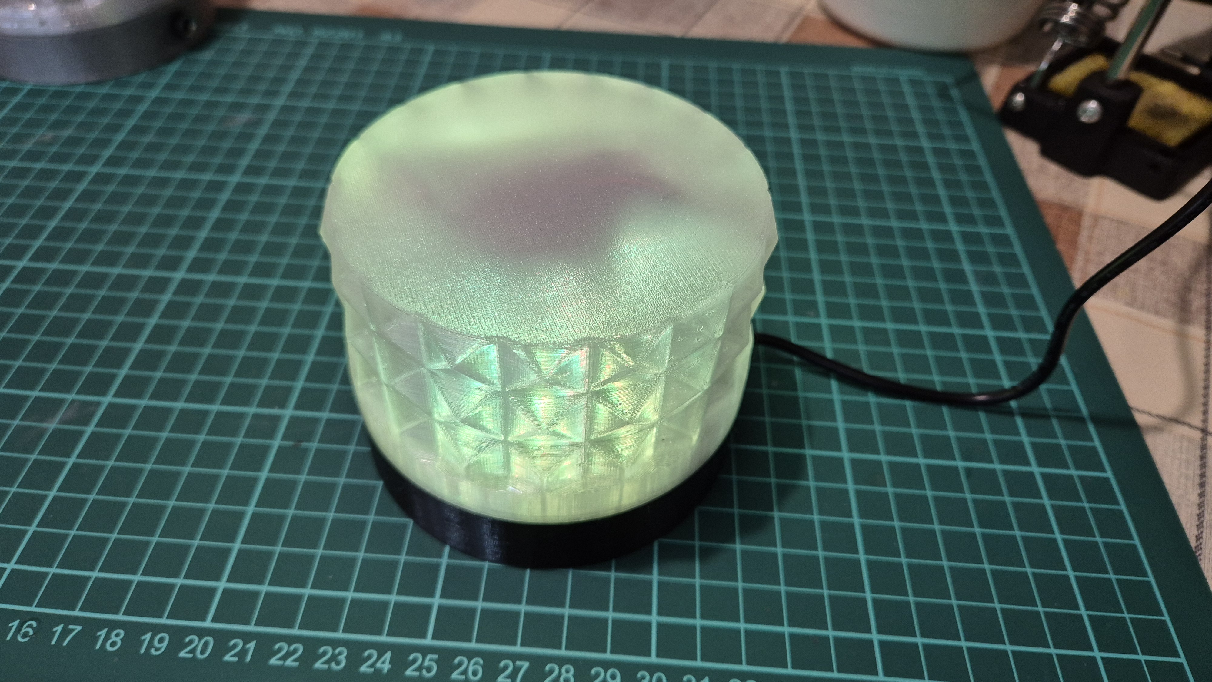 Simple RGB LED strip lamp (RF controlled)